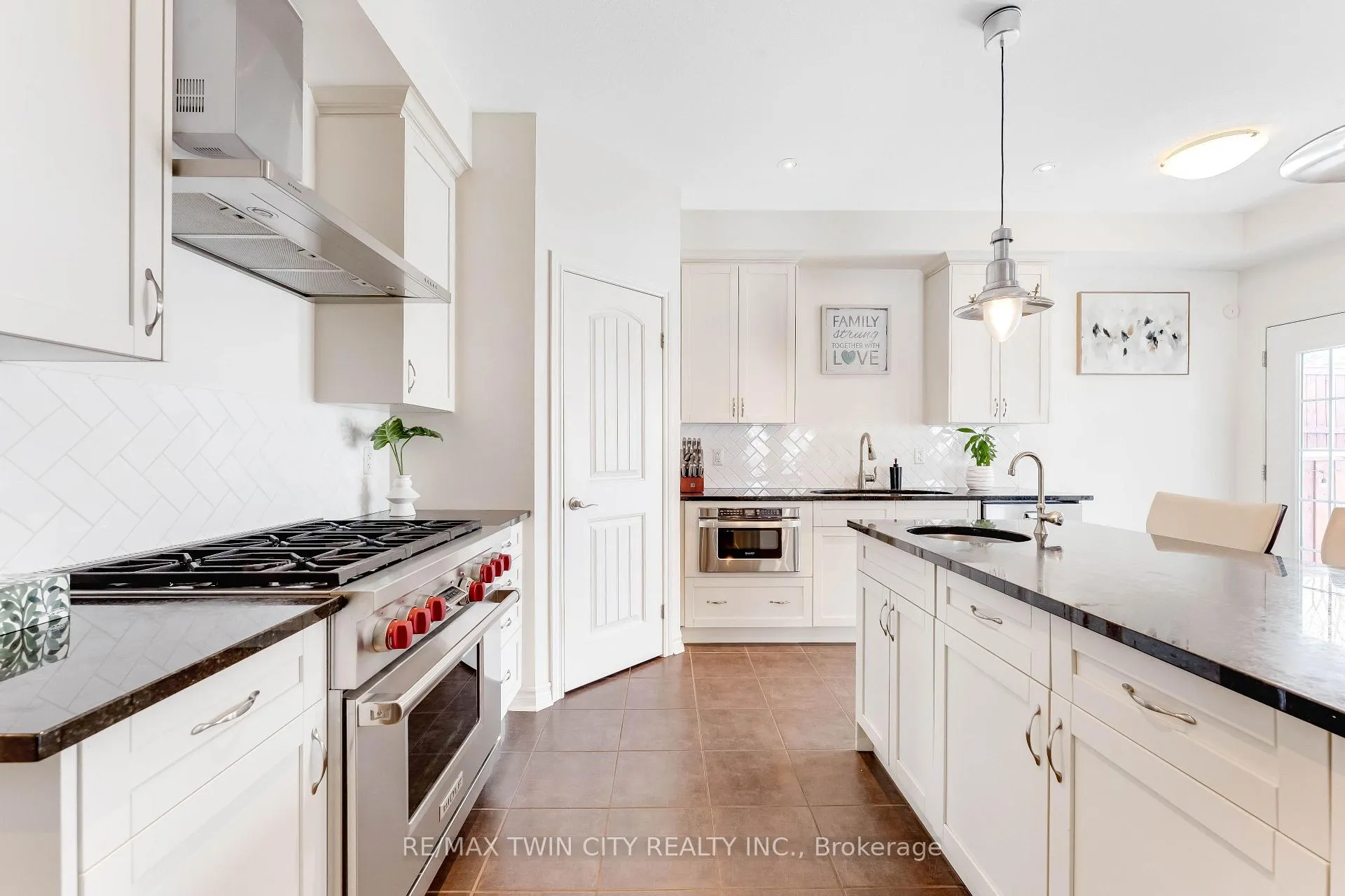 Photo 14 of 127 Eliza Avenue, Kitchener — HOMEH