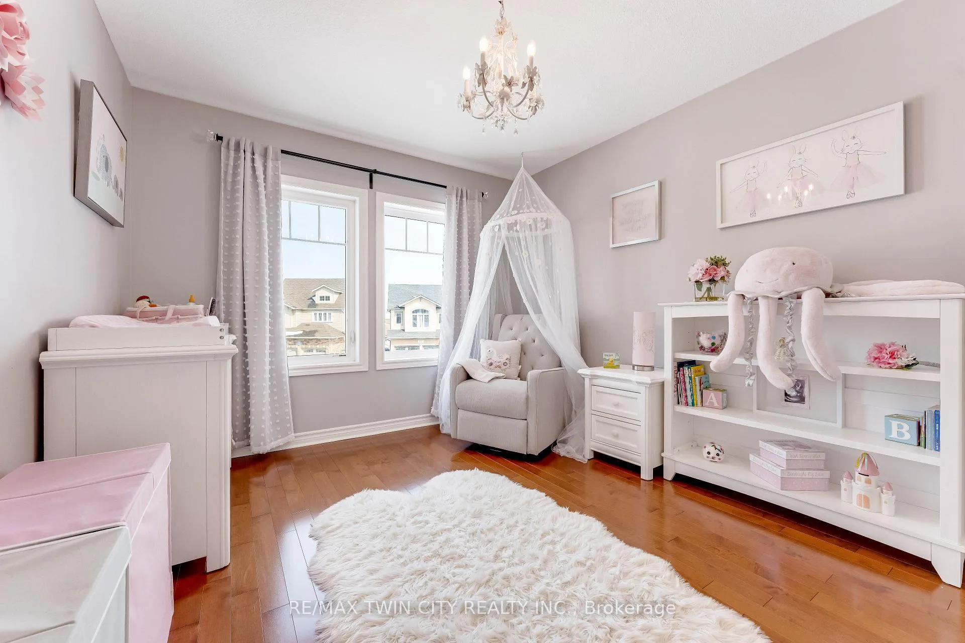 Photo 33 of 127 Eliza Avenue, Kitchener — HOMEH