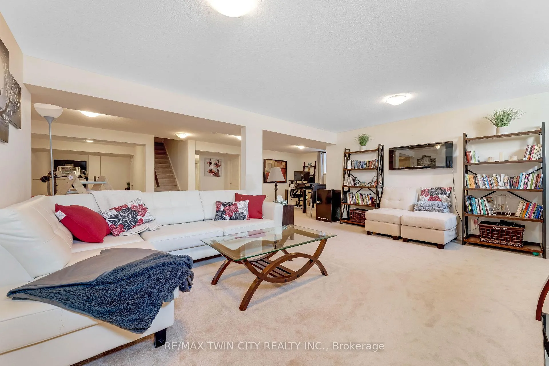 Photo 35 of 127 Eliza Avenue, Kitchener — HOMEH