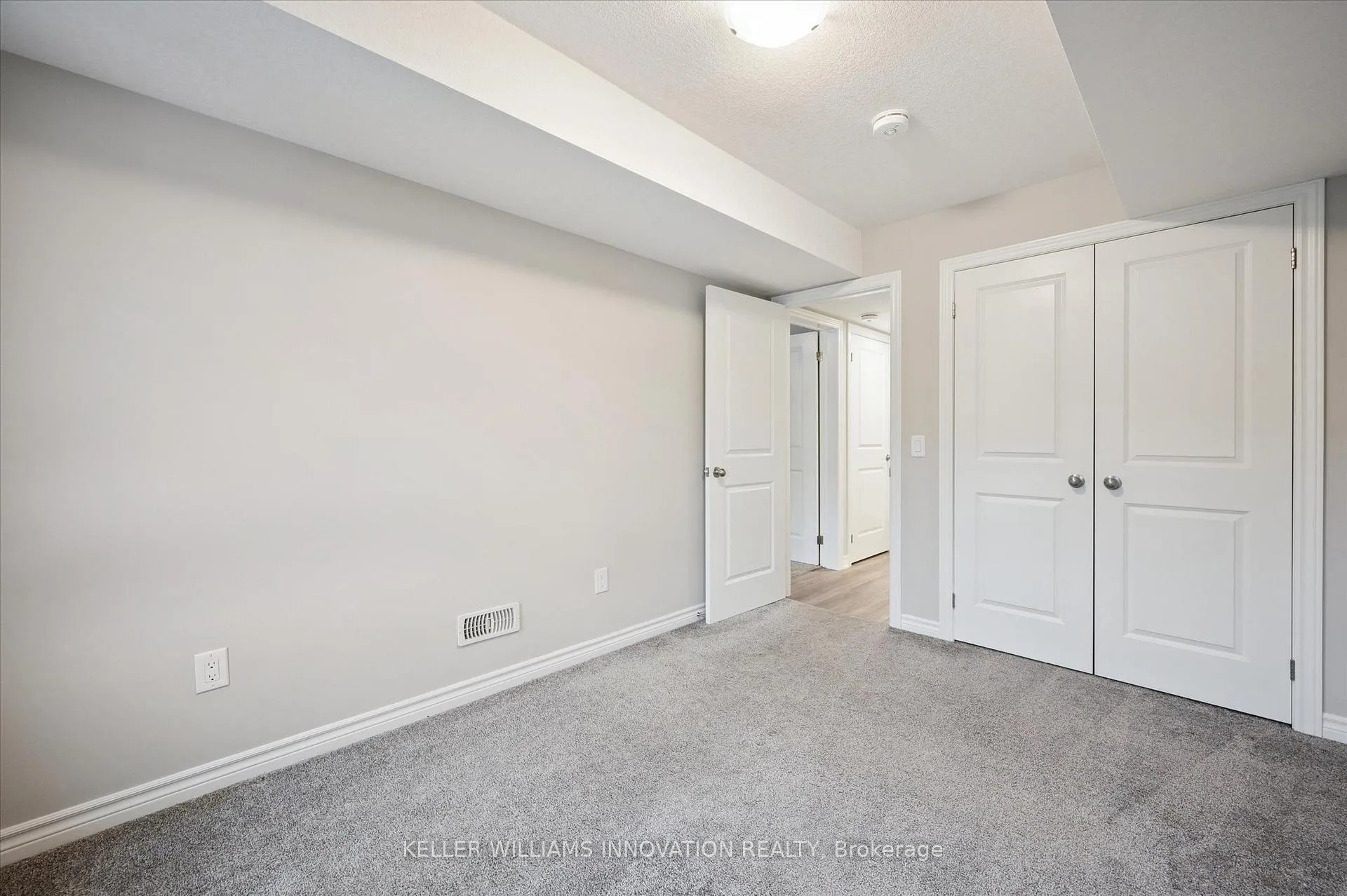 Photo 10 of 239 Chapel Hill Drive, Kitchener — HOMEH