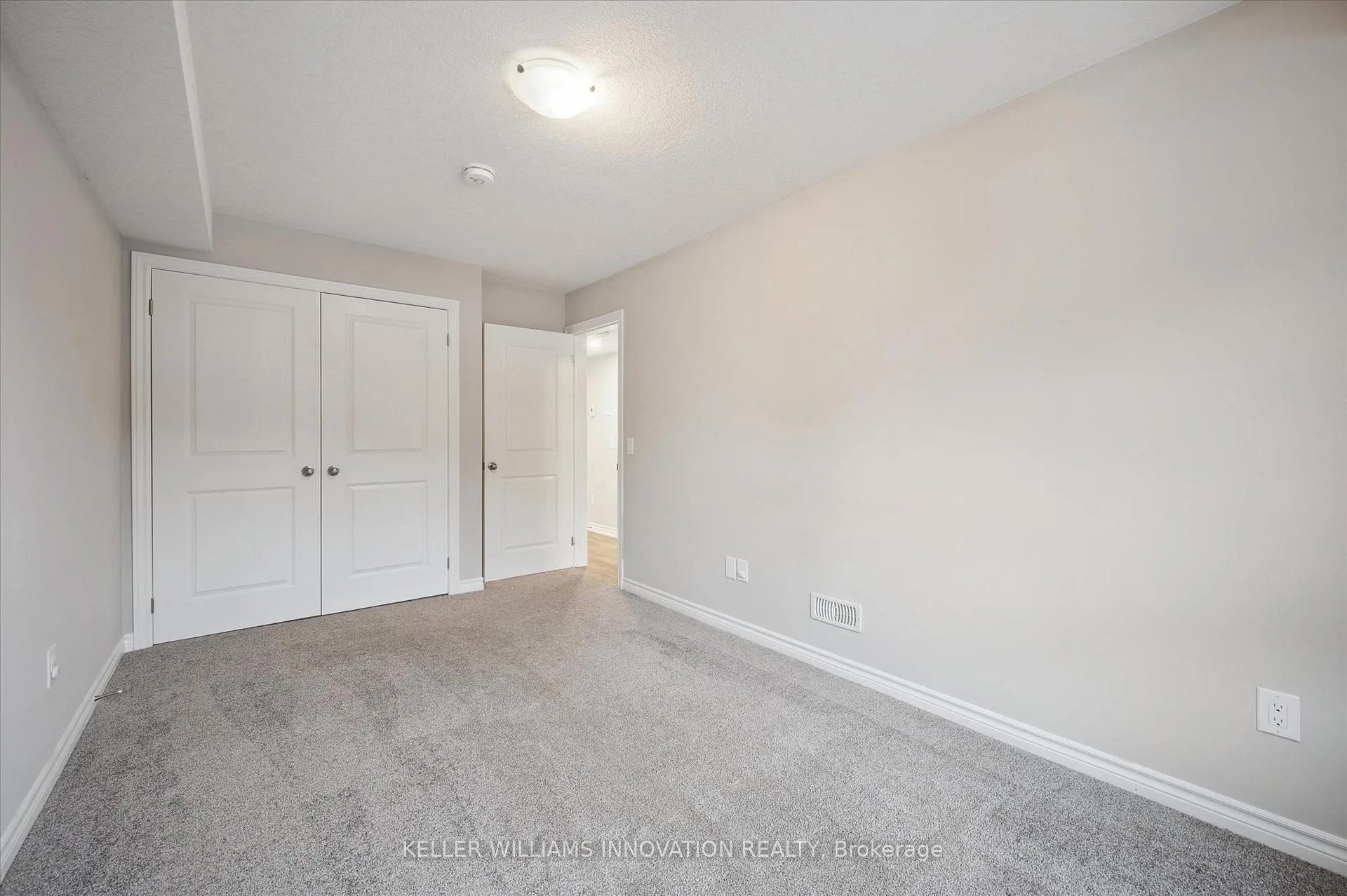 Photo 12 of 239 Chapel Hill Drive, Kitchener — HOMEH