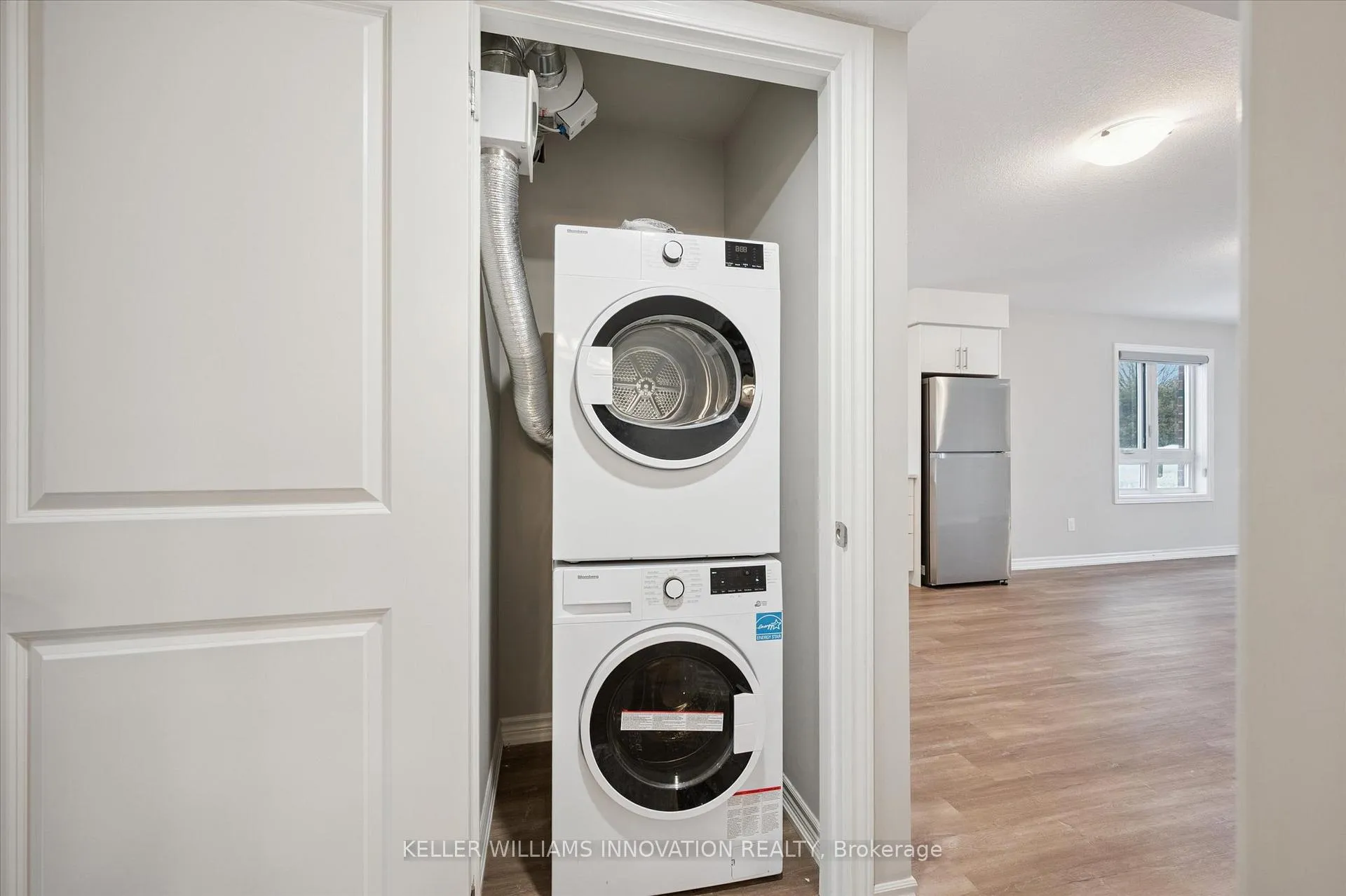 Photo 14 of 239 Chapel Hill Drive, Kitchener — HOMEH