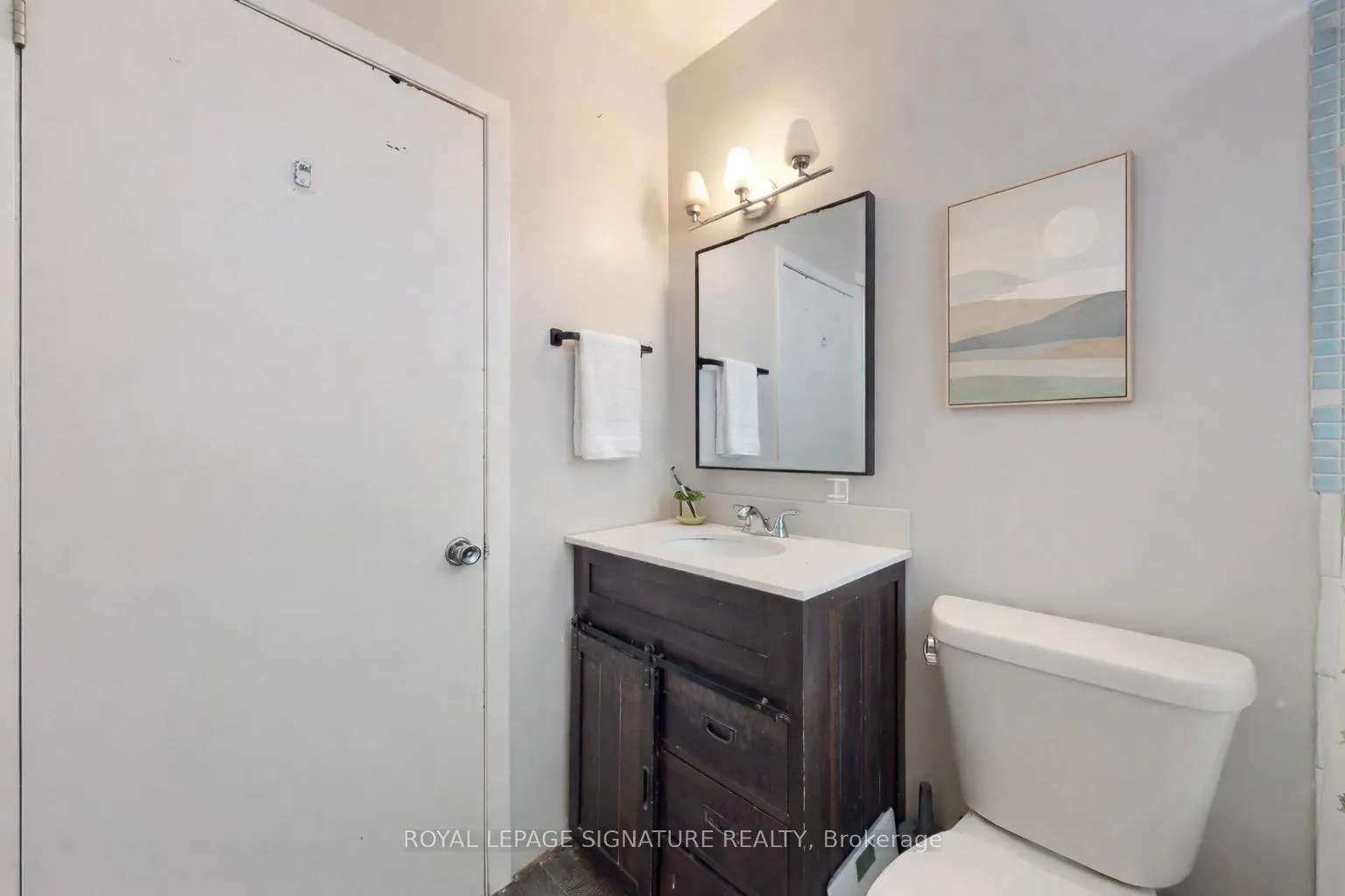 Photo 10 of Unit Main, 117 Hampton Avenue, Toronto, North Riverdale — HOMEH