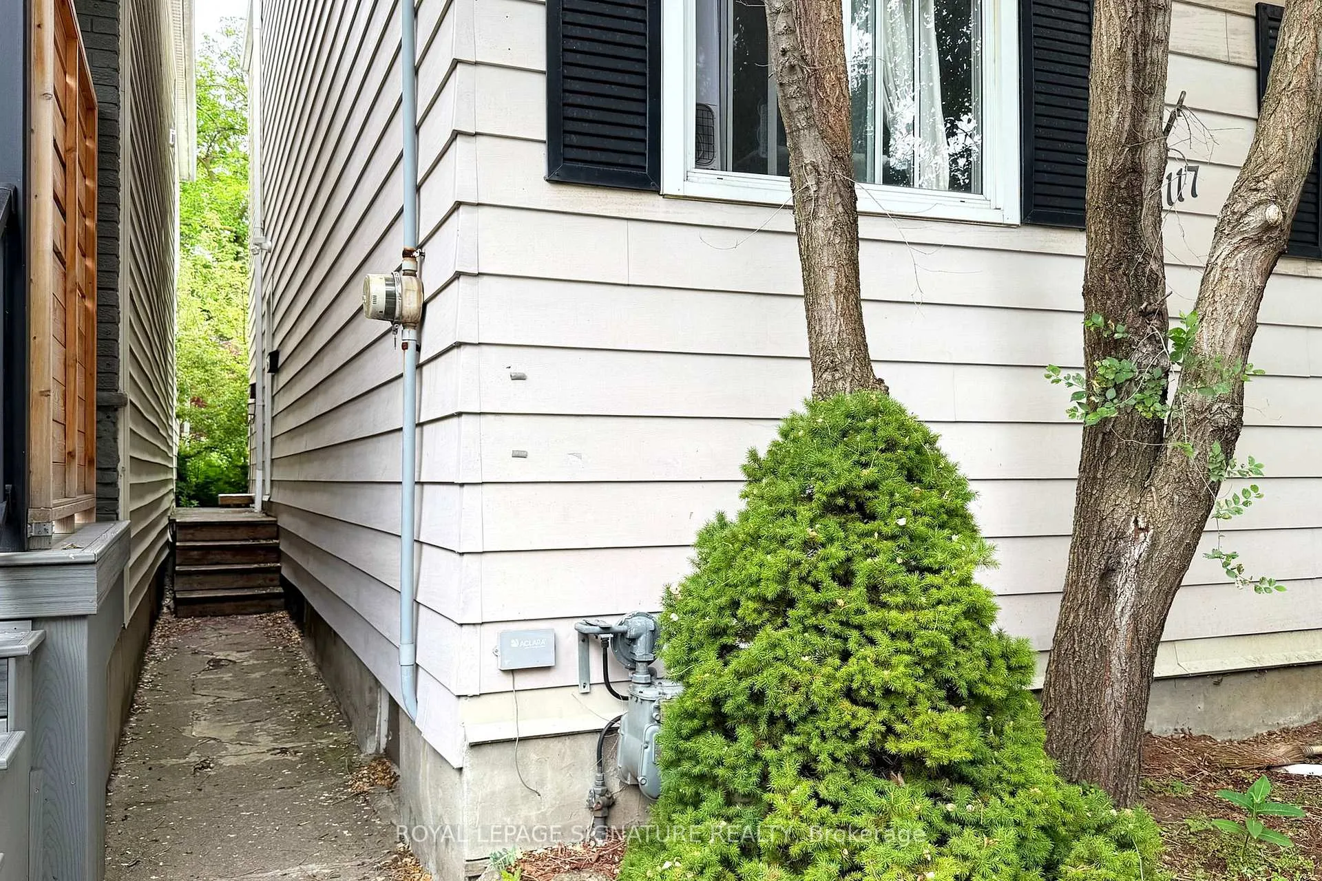 Photo 15 of Unit Main, 117 Hampton Avenue, Toronto, North Riverdale — HOMEH