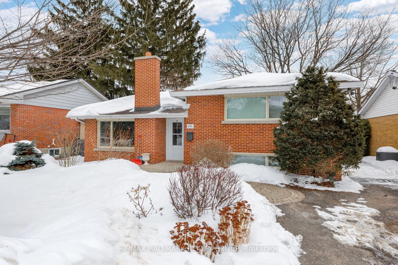 Photo 1 of 655 Mansfield Avenue, Ottawa, Laurentianview — HOMEH