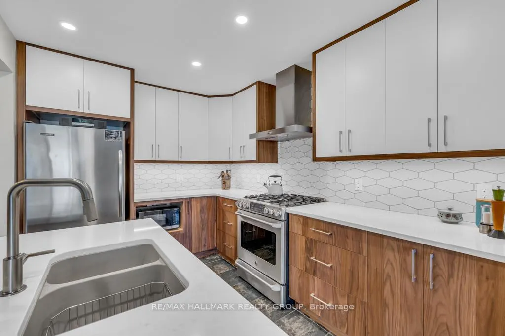 Photo 8 of 655 Mansfield Avenue, Ottawa, Laurentianview — HOMEH
