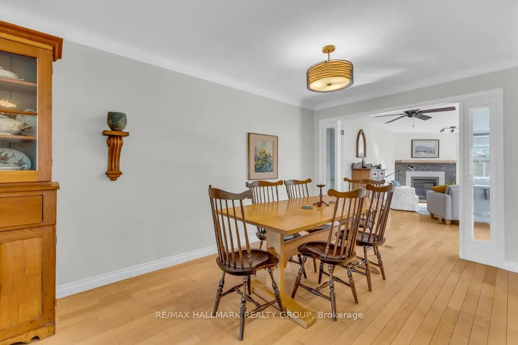 Photo 10 of 655 Mansfield Avenue, Ottawa, Laurentianview — HOMEH