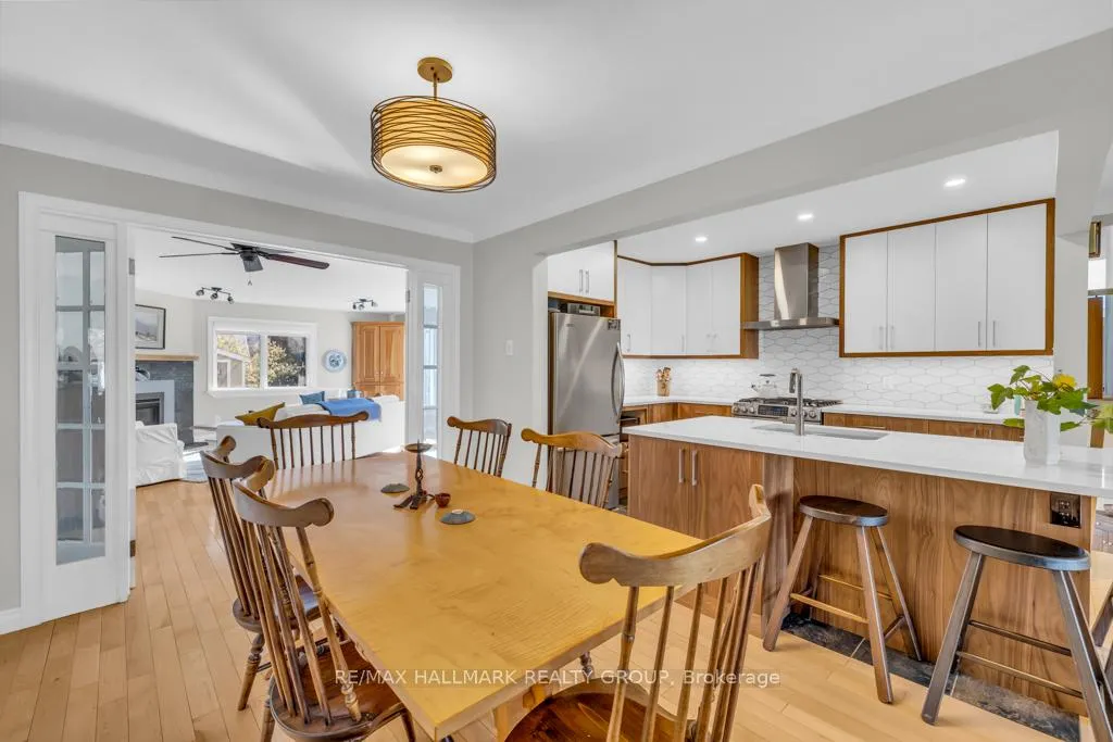 Photo 11 of 655 Mansfield Avenue, Ottawa, Laurentianview — HOMEH