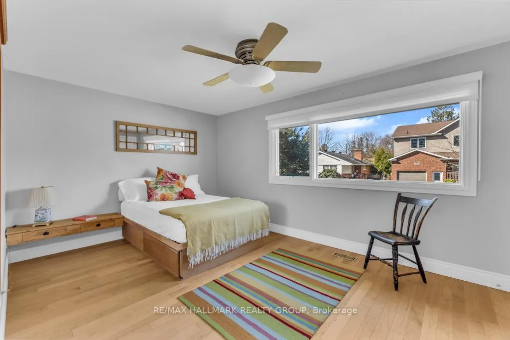 Photo 16 of 655 Mansfield Avenue, Ottawa, Laurentianview — HOMEH