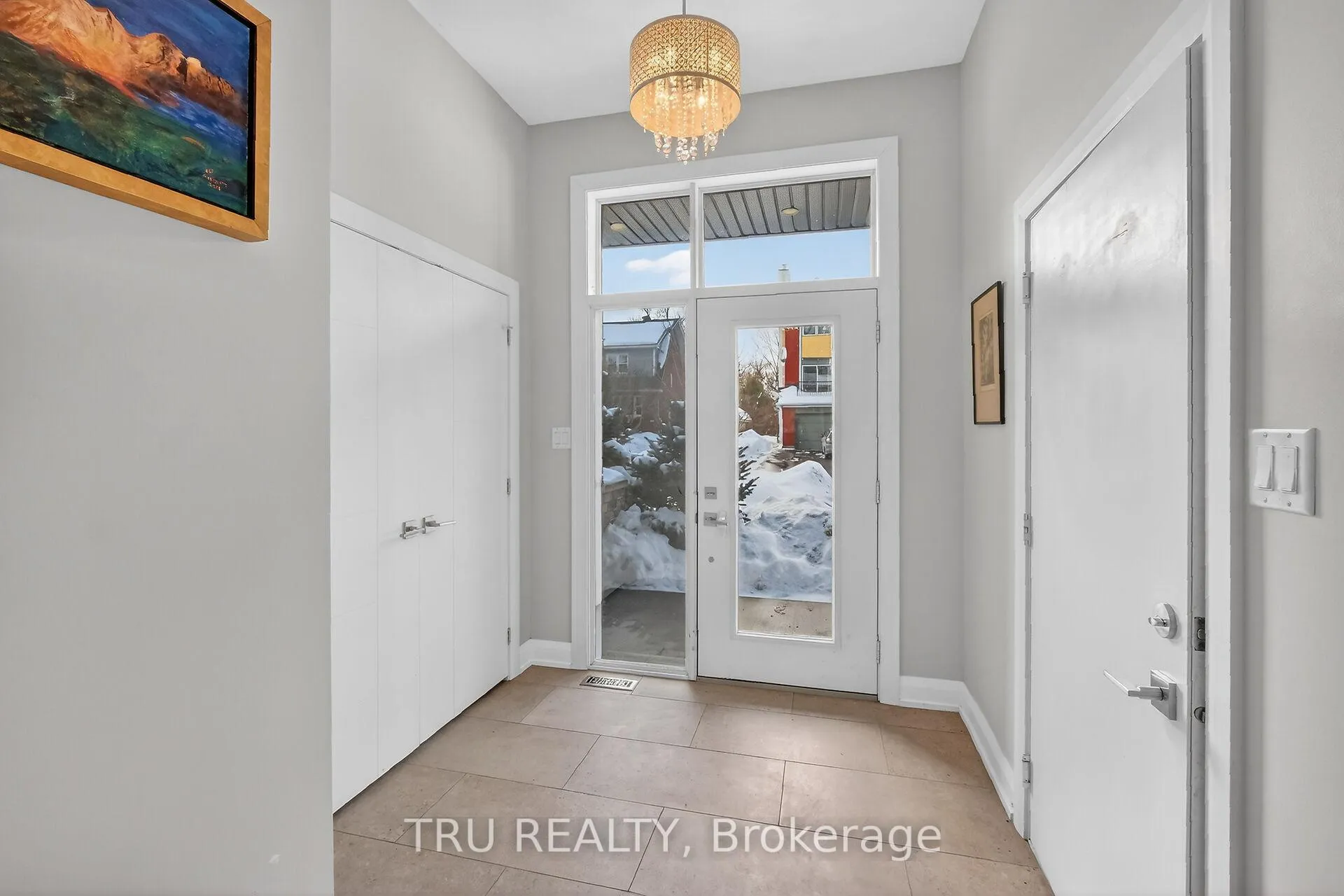 Photo 4 of 839 Riddell Avenue N, Ottawa, McKellar Heights/Glabar Park — HOMEH