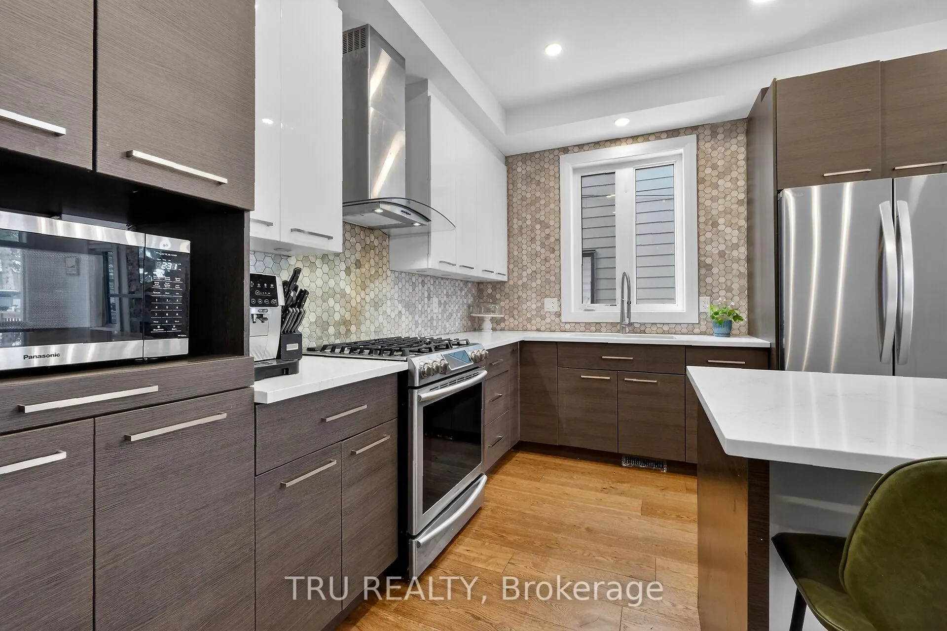 Photo 10 of 839 Riddell Avenue N, Ottawa, McKellar Heights/Glabar Park — HOMEH