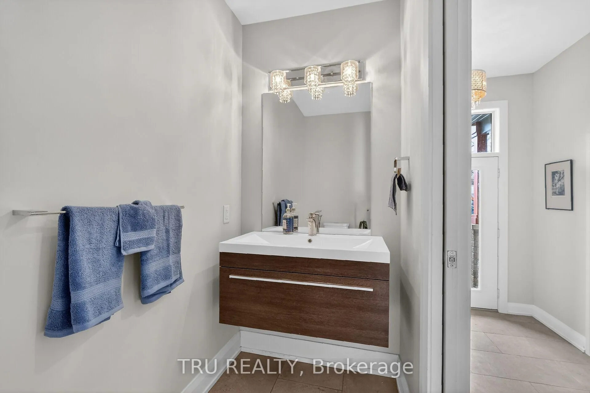 Photo 18 of 839 Riddell Avenue N, Ottawa, McKellar Heights/Glabar Park — HOMEH