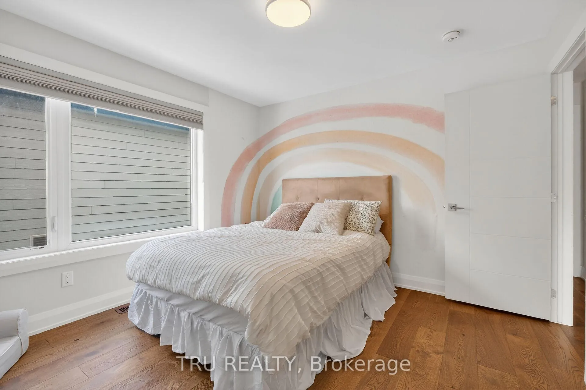Photo 23 of 839 Riddell Avenue N, Ottawa, McKellar Heights/Glabar Park — HOMEH