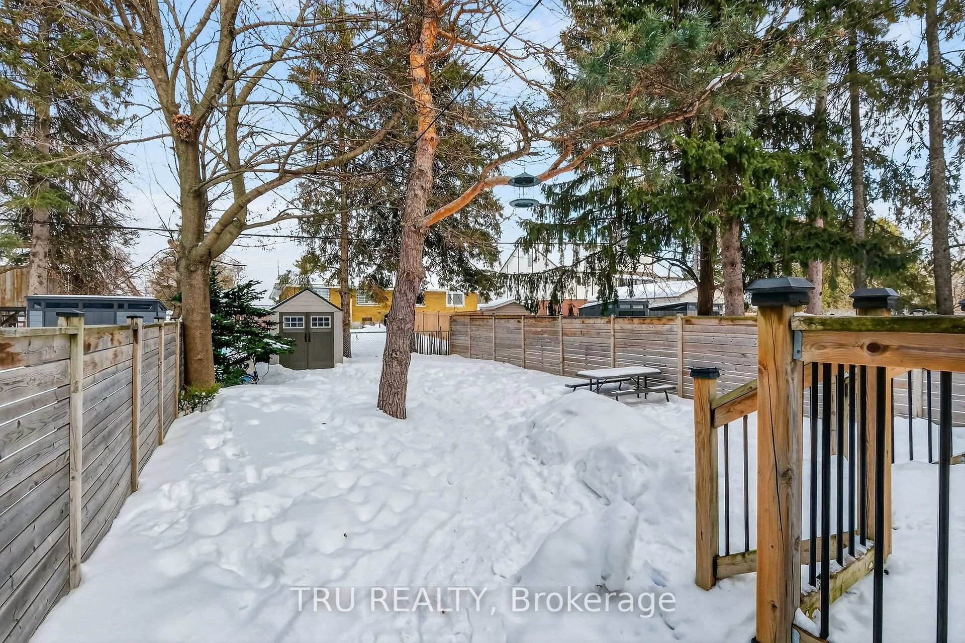 Photo 35 of 839 Riddell Avenue N, Ottawa, McKellar Heights/Glabar Park — HOMEH