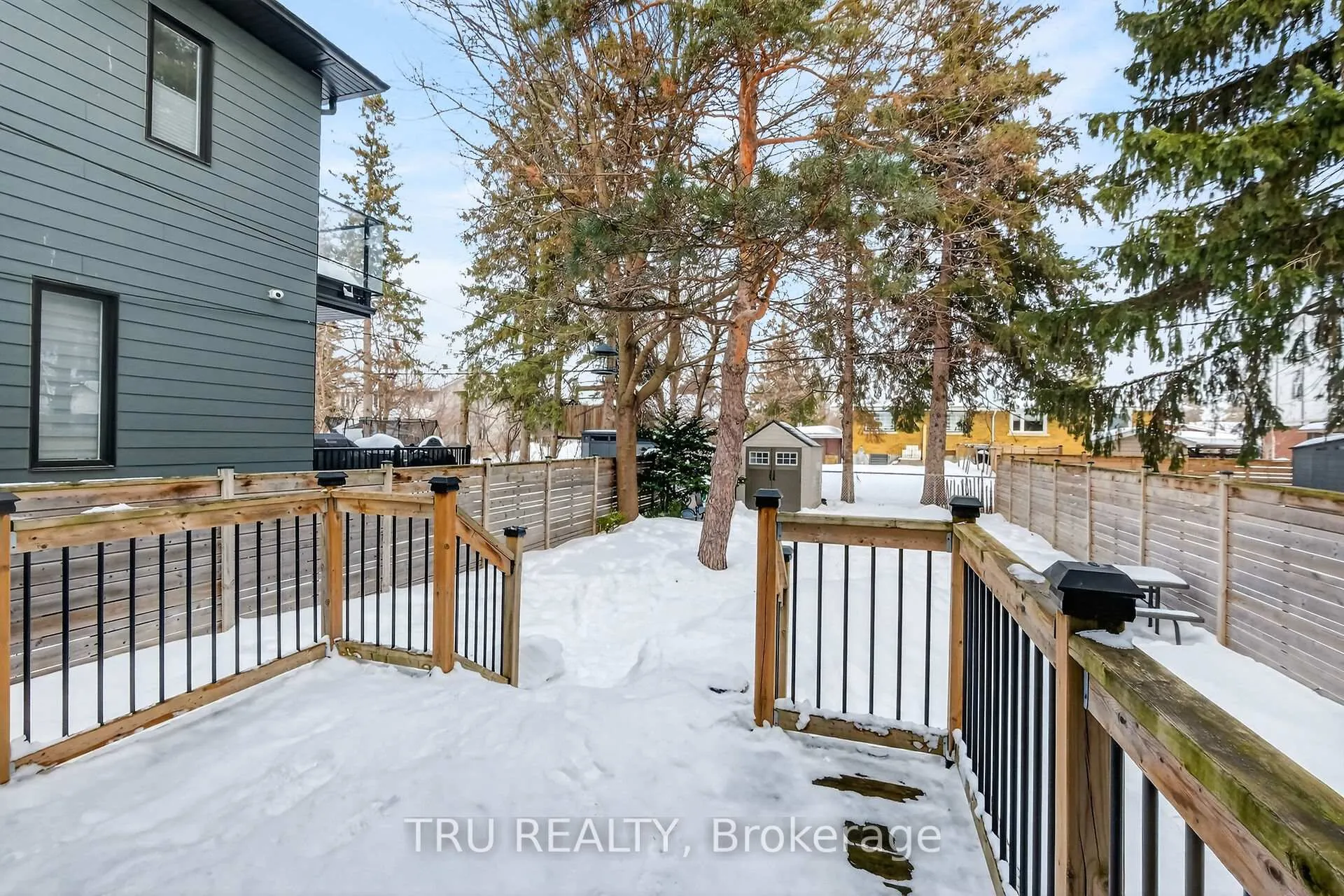 Photo 38 of 839 Riddell Avenue N, Ottawa, McKellar Heights/Glabar Park — HOMEH
