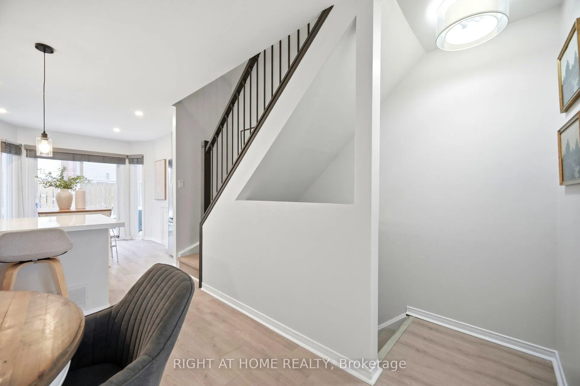 Photo 7 of Unit 533, 895 Maple Avenue, Burlington, Brant — HOMEH