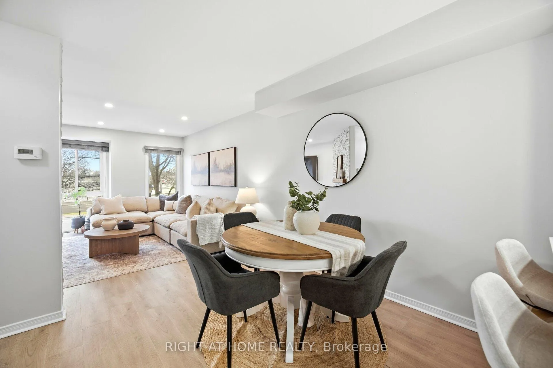 Photo 8 of Unit 533, 895 Maple Avenue, Burlington, Brant — HOMEH