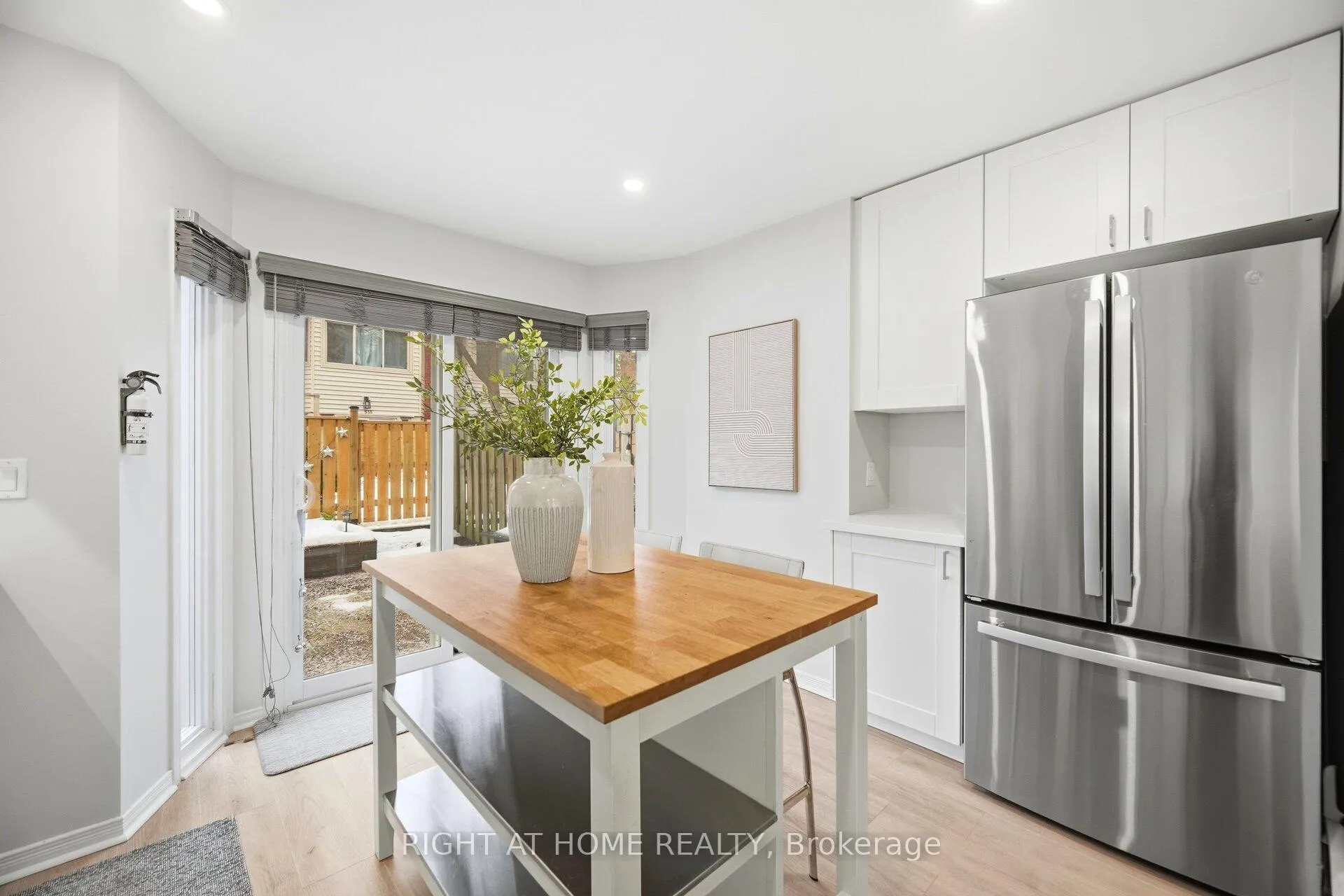 Photo 14 of Unit 533, 895 Maple Avenue, Burlington, Brant — HOMEH