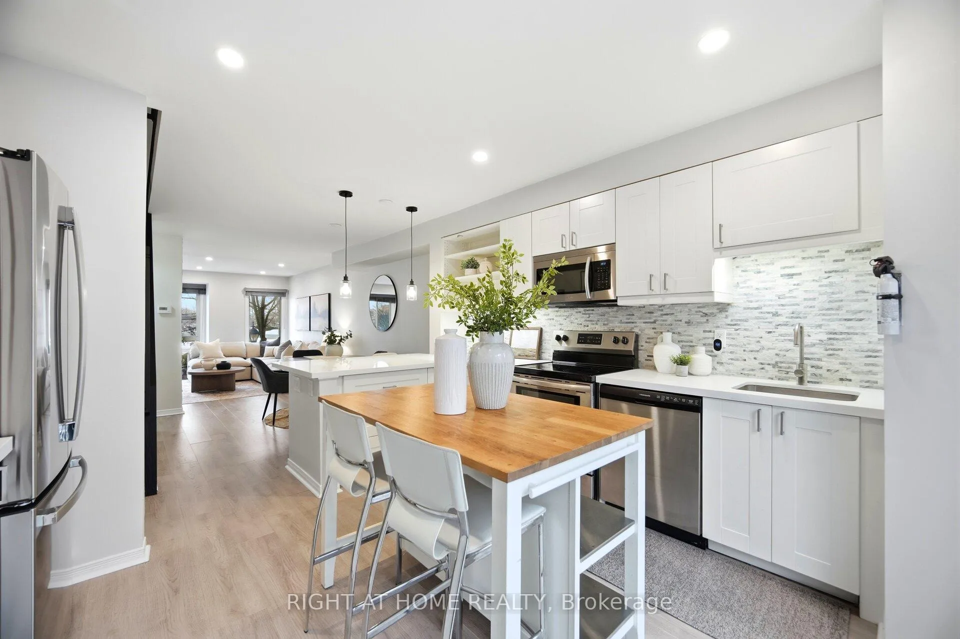Photo 15 of Unit 533, 895 Maple Avenue, Burlington, Brant — HOMEH