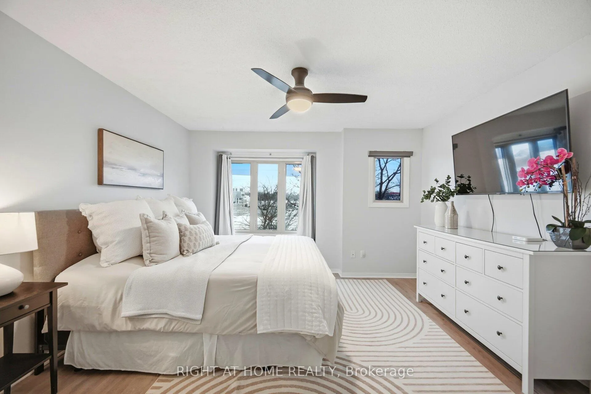 Photo 24 of Unit 533, 895 Maple Avenue, Burlington, Brant — HOMEH