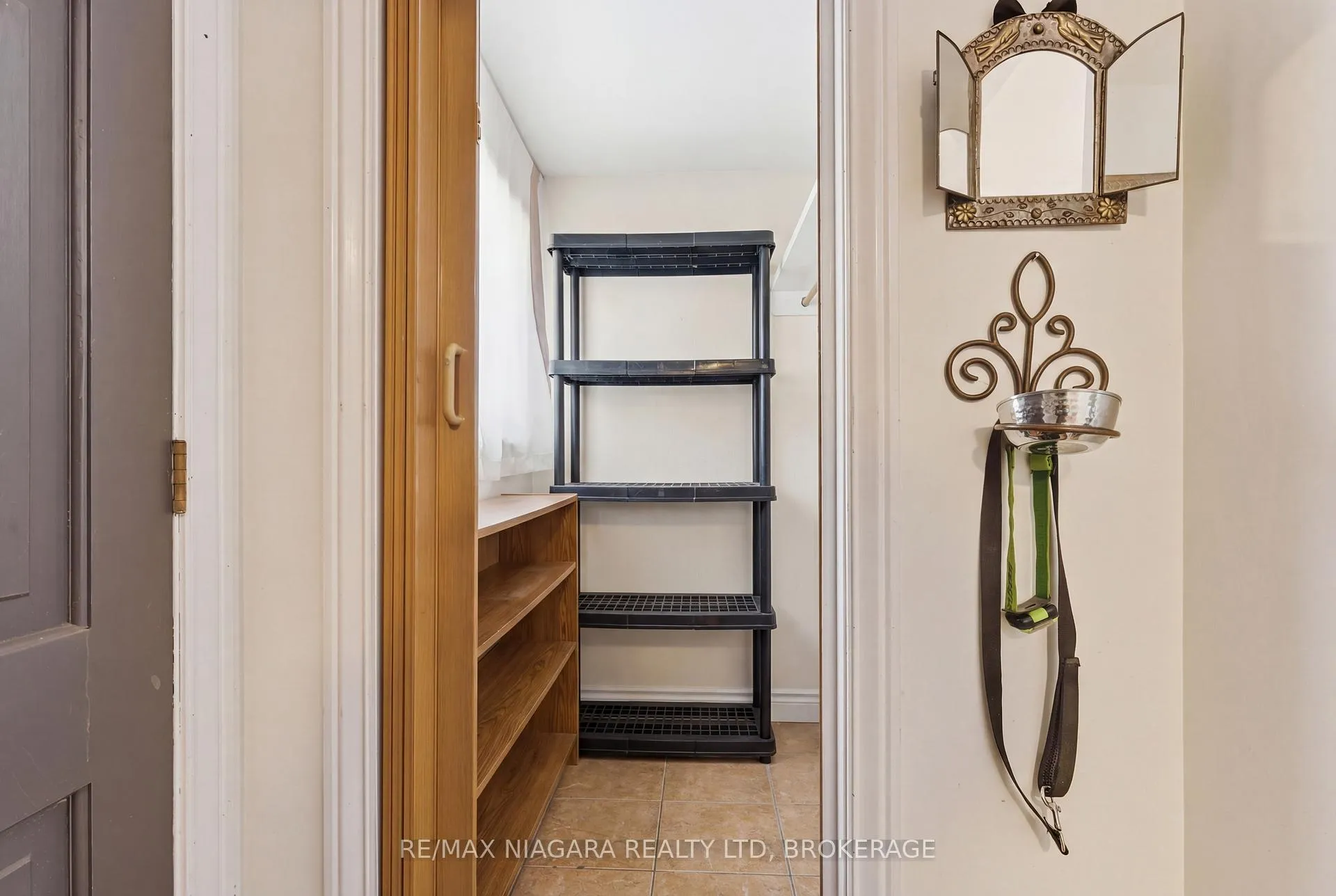 Photo 26 of 5 Pawling Street, St. Catharines, Port Dalhousie — HOMEH