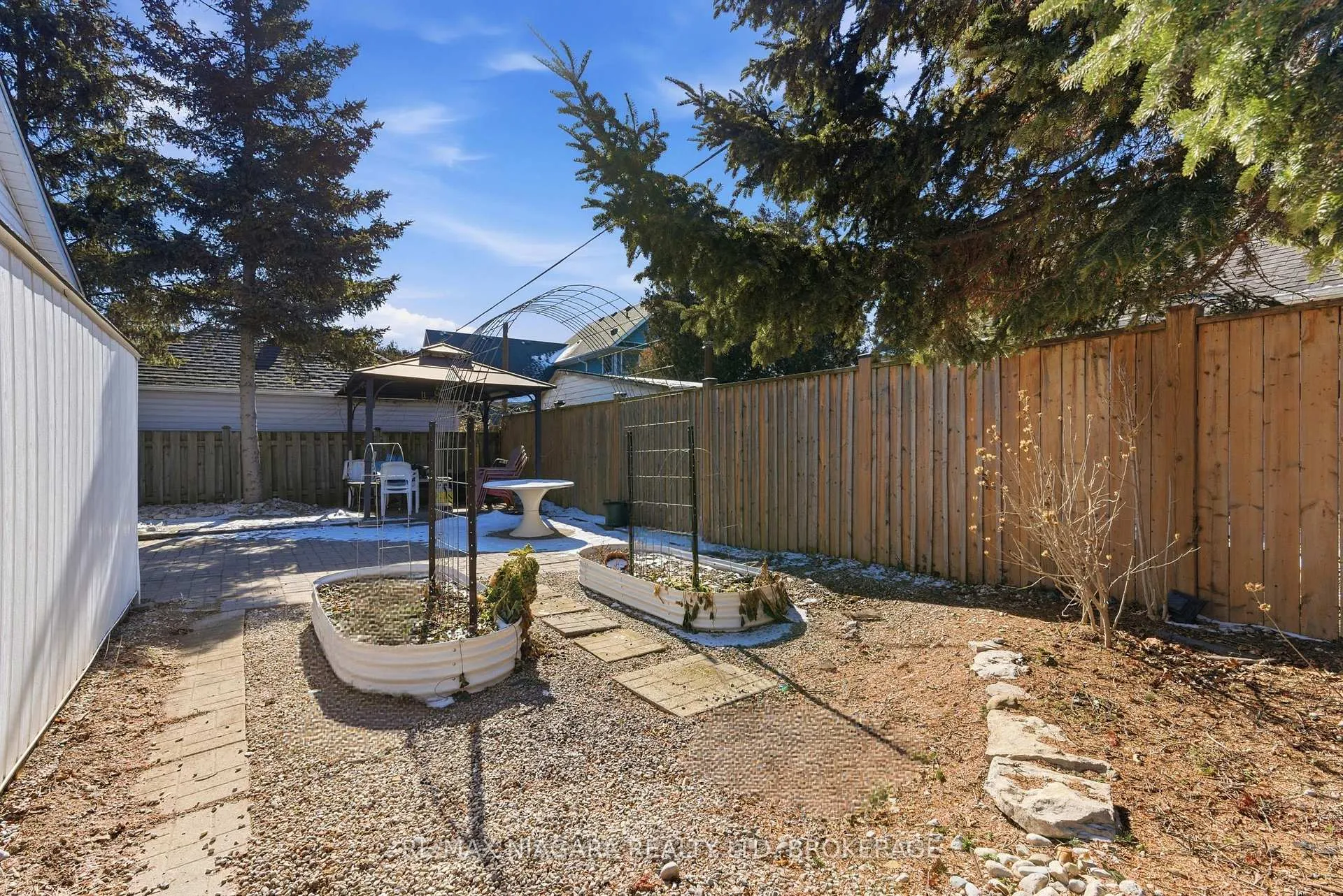 Photo 27 of 5 Pawling Street, St. Catharines, Port Dalhousie — HOMEH