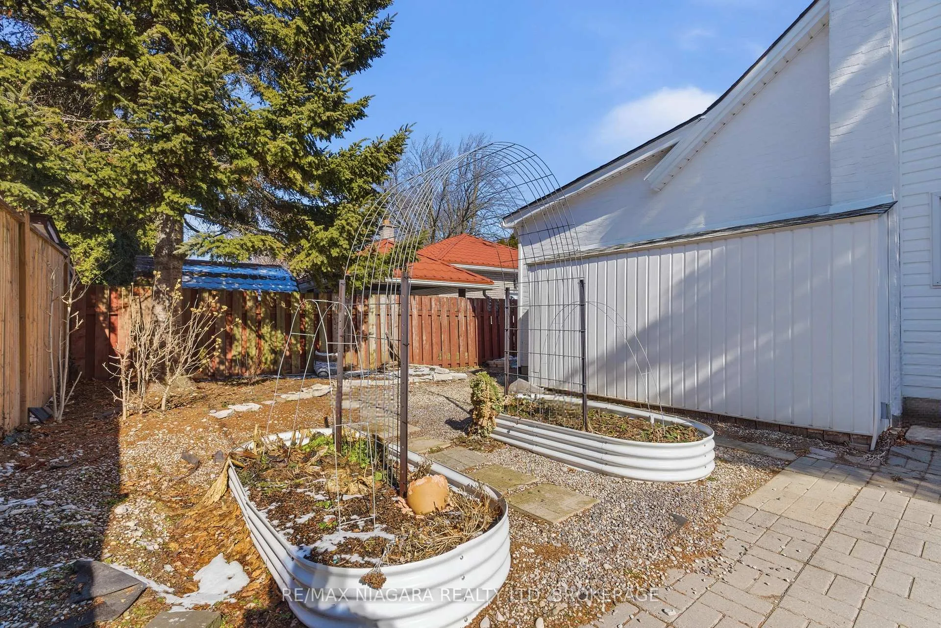 Photo 35 of 5 Pawling Street, St. Catharines, Port Dalhousie — HOMEH