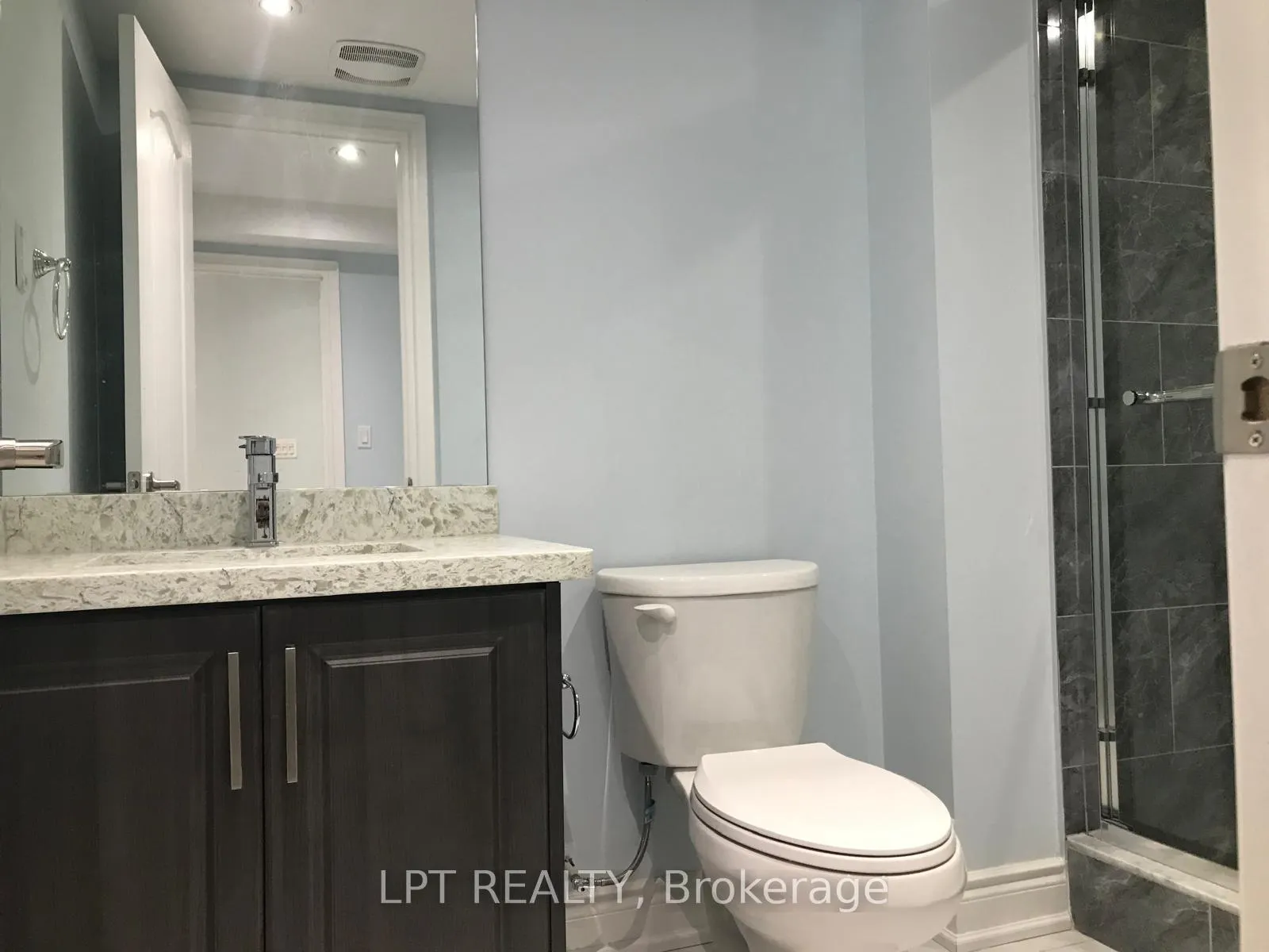 Photo 6 of 90 Lloyd Sanderson Drive, Brampton, Credit Valley — HOMEH
