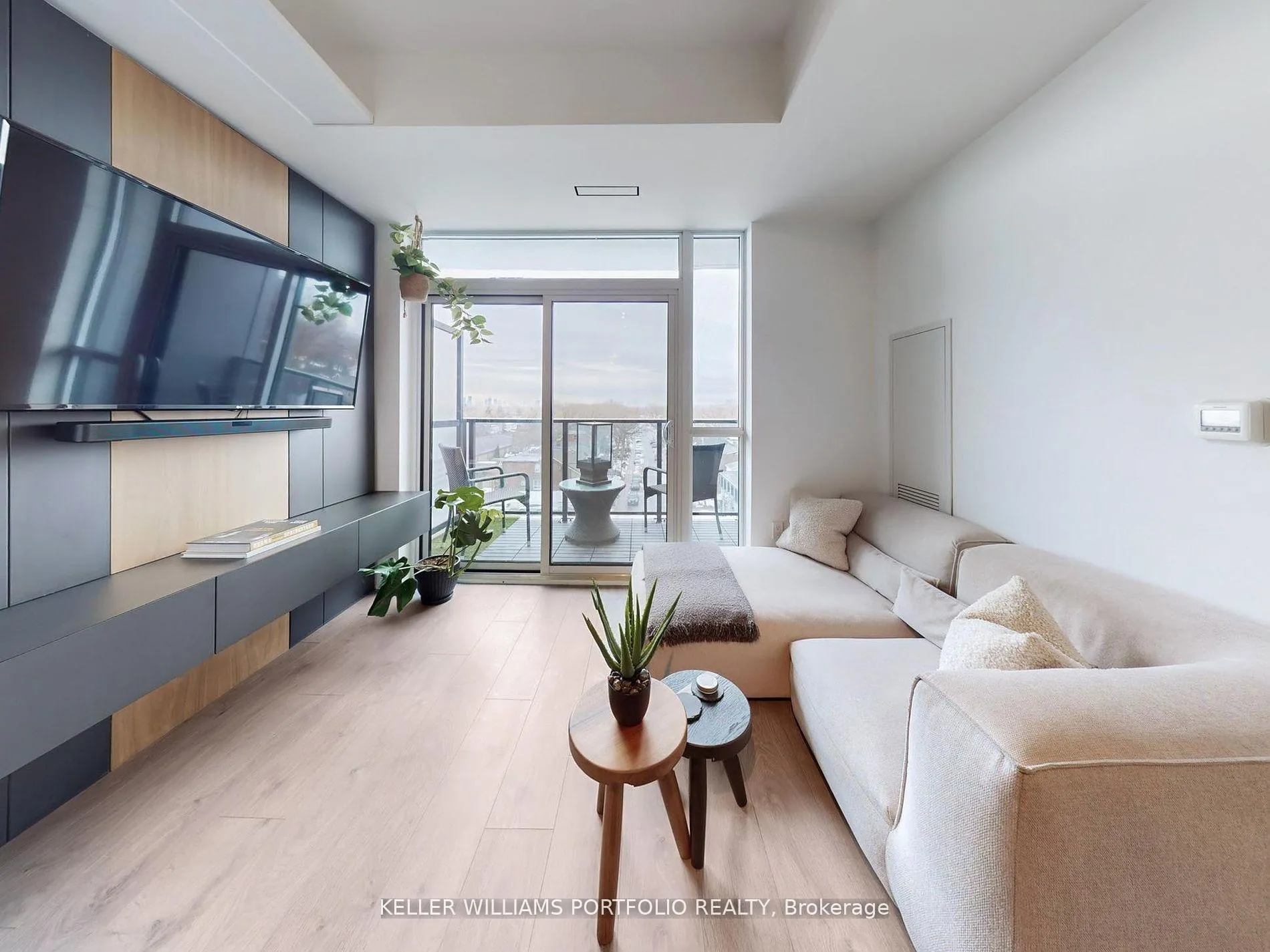 Photo 2 of Unit 622, 2301 Danforth Avenue, Toronto, East End-Danforth — HOMEH