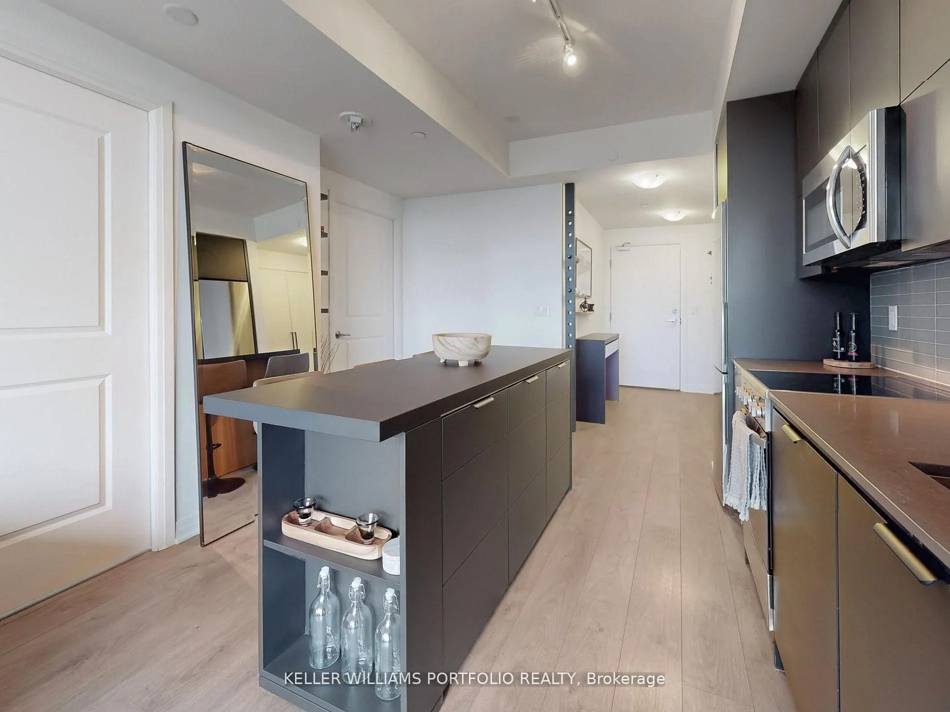 Photo 8 of Unit 622, 2301 Danforth Avenue, Toronto, East End-Danforth — HOMEH
