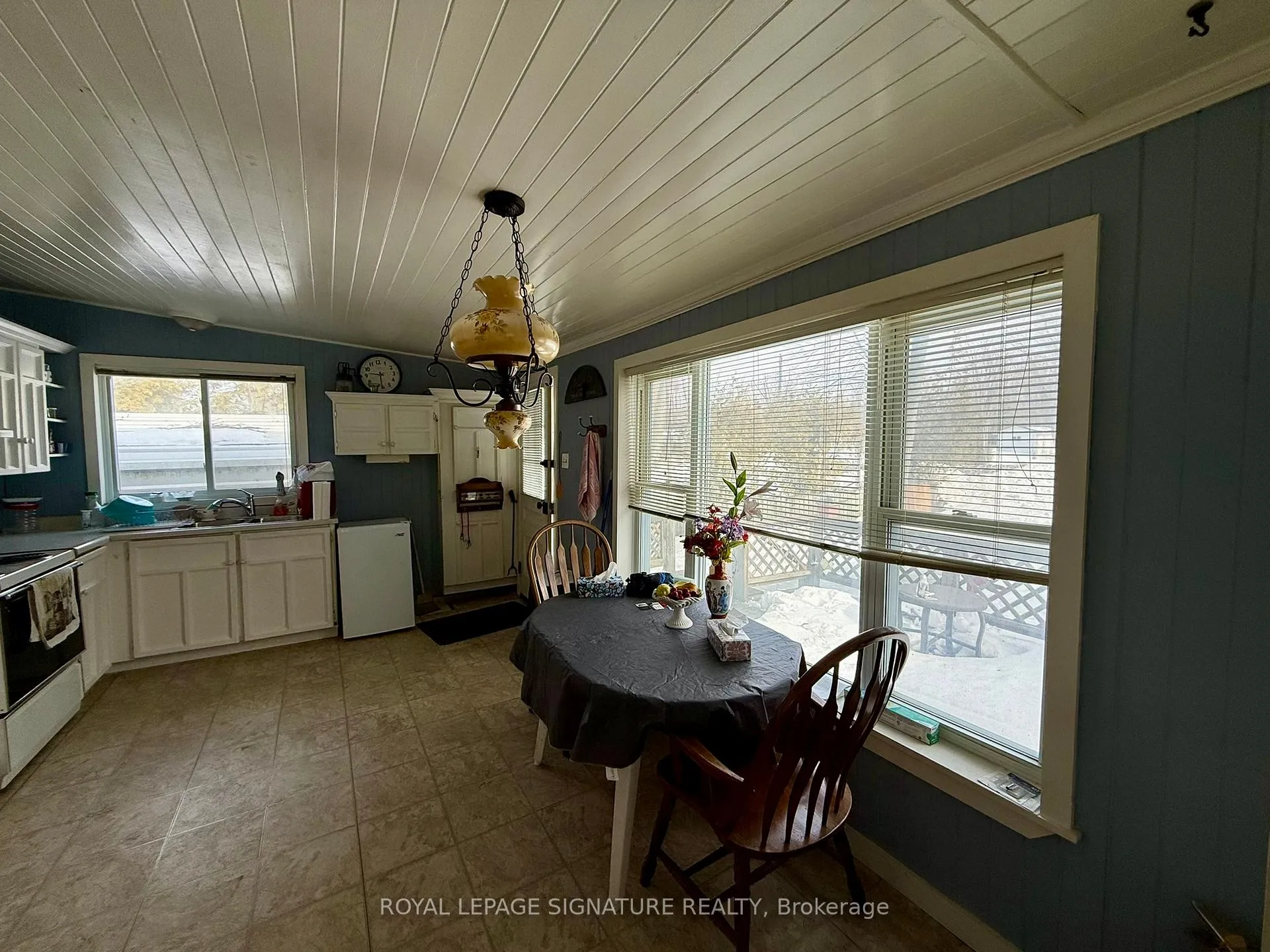Photo 15 of 2644 Lakeshore Drive, Ramara, Rural Ramara — HOMEH