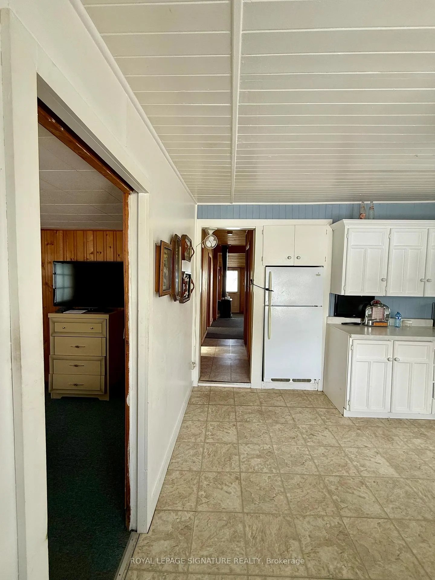 Photo 19 of 2644 Lakeshore Drive, Ramara, Rural Ramara — HOMEH