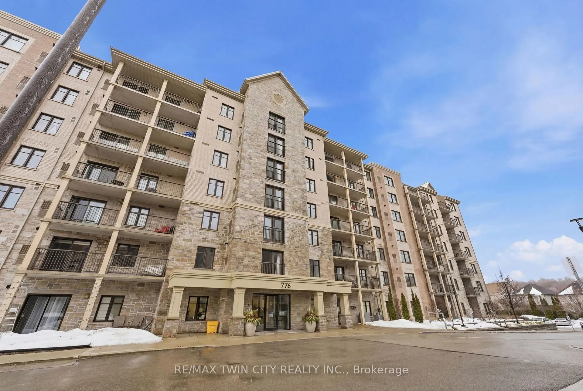 Front of Unit 311, 776 Laurelwood Drive