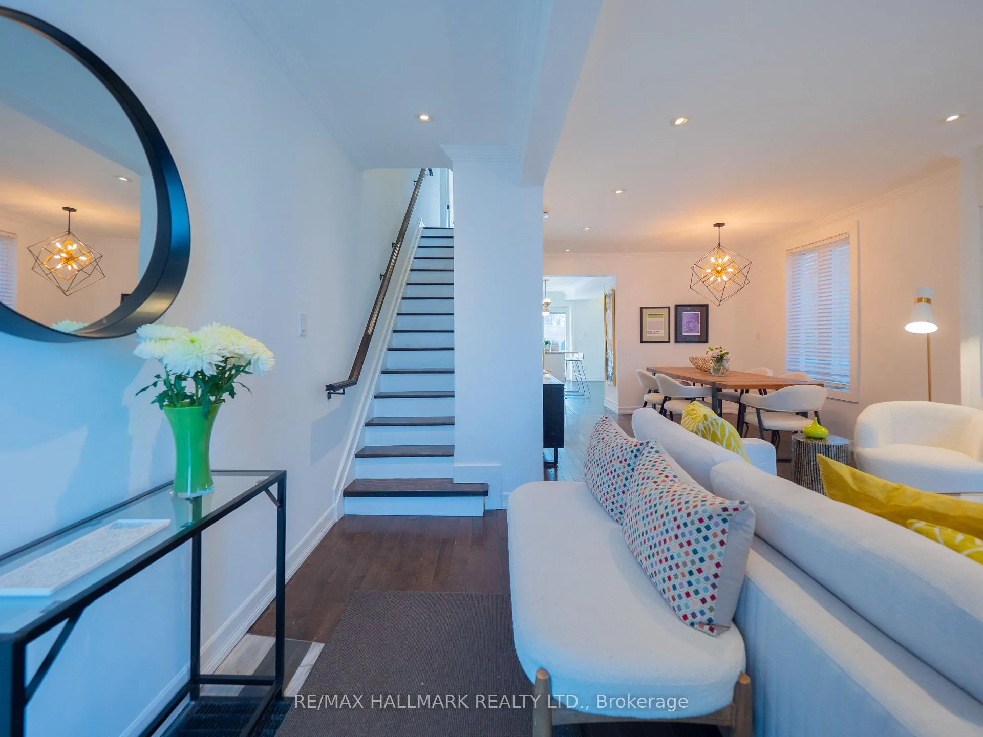 Photo 3 of 71 Ashdale Avenue, Toronto, Greenwood-Coxwell — HOMEH