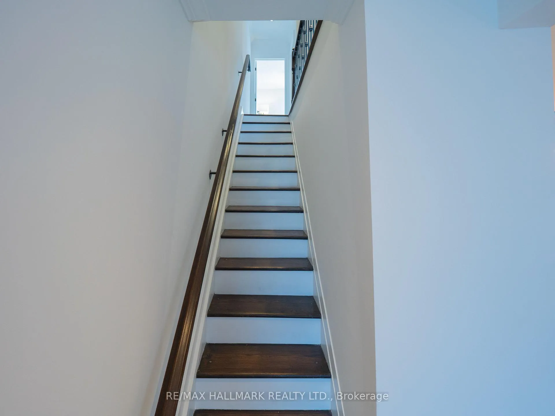 Photo 21 of 71 Ashdale Avenue, Toronto, Greenwood-Coxwell — HOMEH