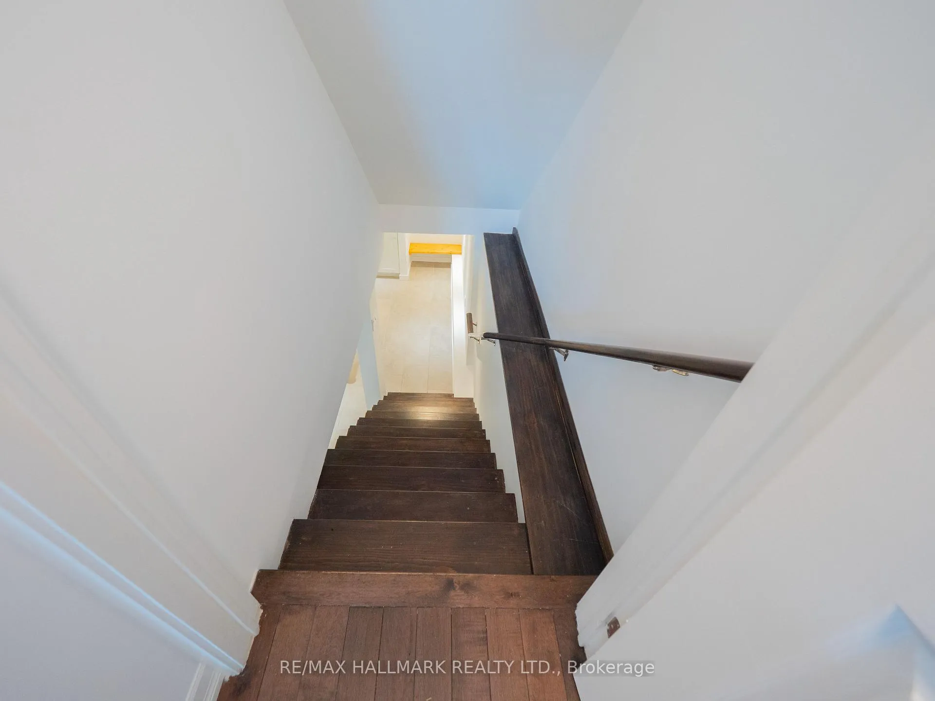 Photo 34 of 71 Ashdale Avenue, Toronto, Greenwood-Coxwell — HOMEH