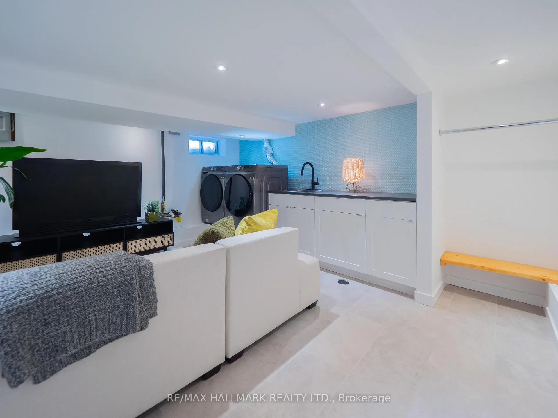Photo 35 of 71 Ashdale Avenue, Toronto, Greenwood-Coxwell — HOMEH