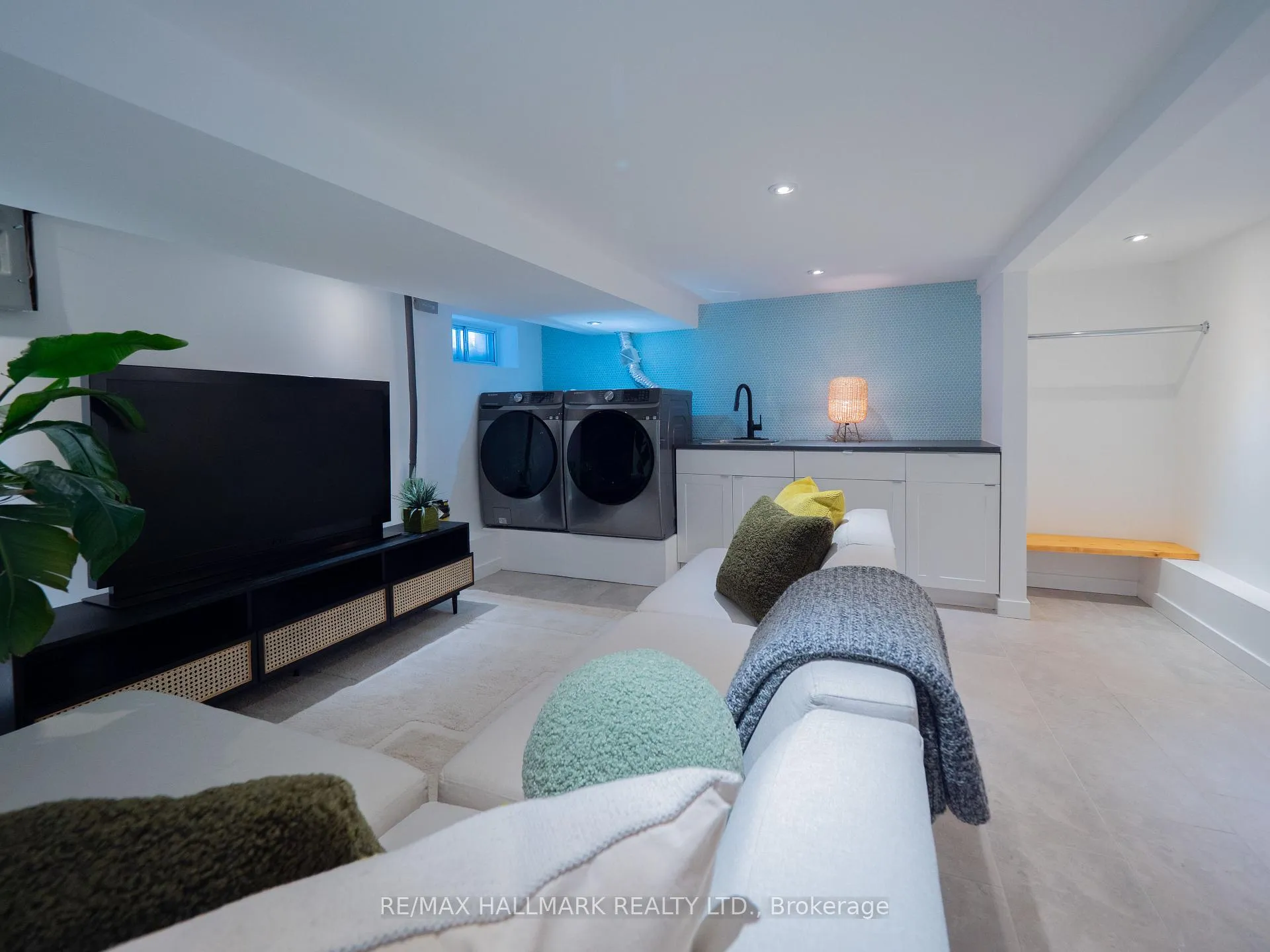 Photo 37 of 71 Ashdale Avenue, Toronto, Greenwood-Coxwell — HOMEH