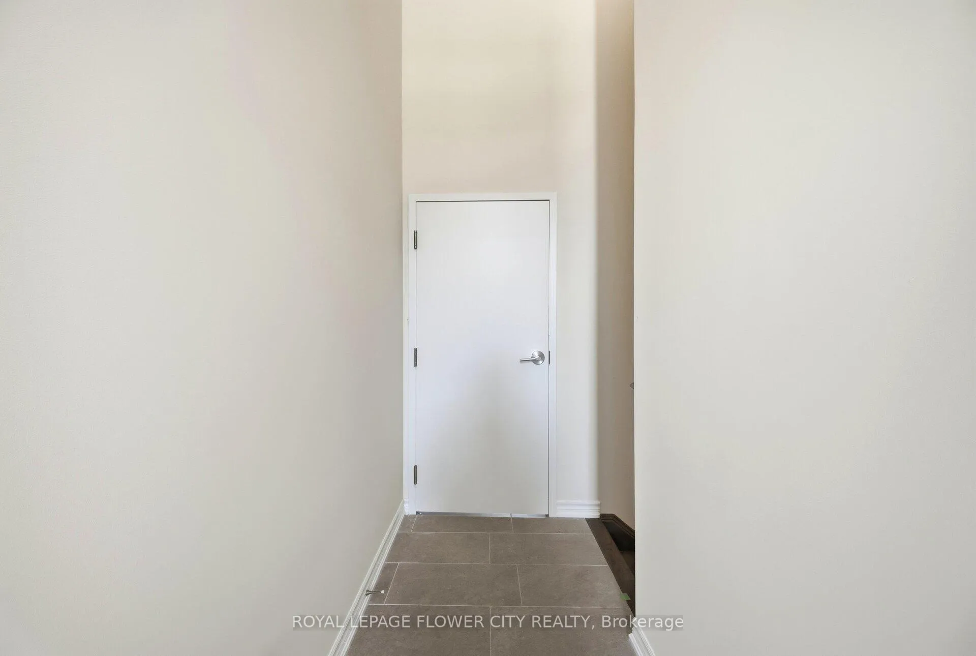Photo 5 of 174 Petch Avenue, Caledon, Rural Caledon — HOMEH