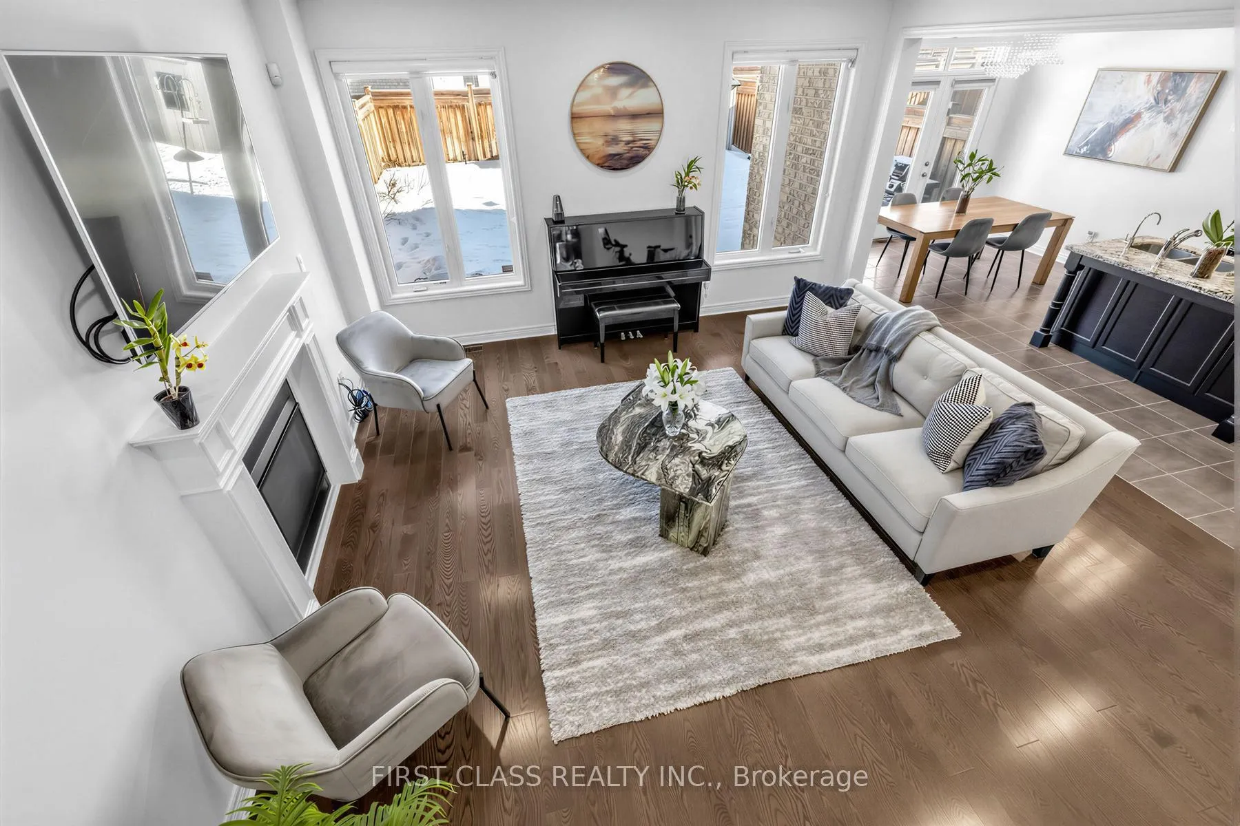Photo 1 of 275 William Graham Drive, Aurora, Rural Aurora — HOMEH