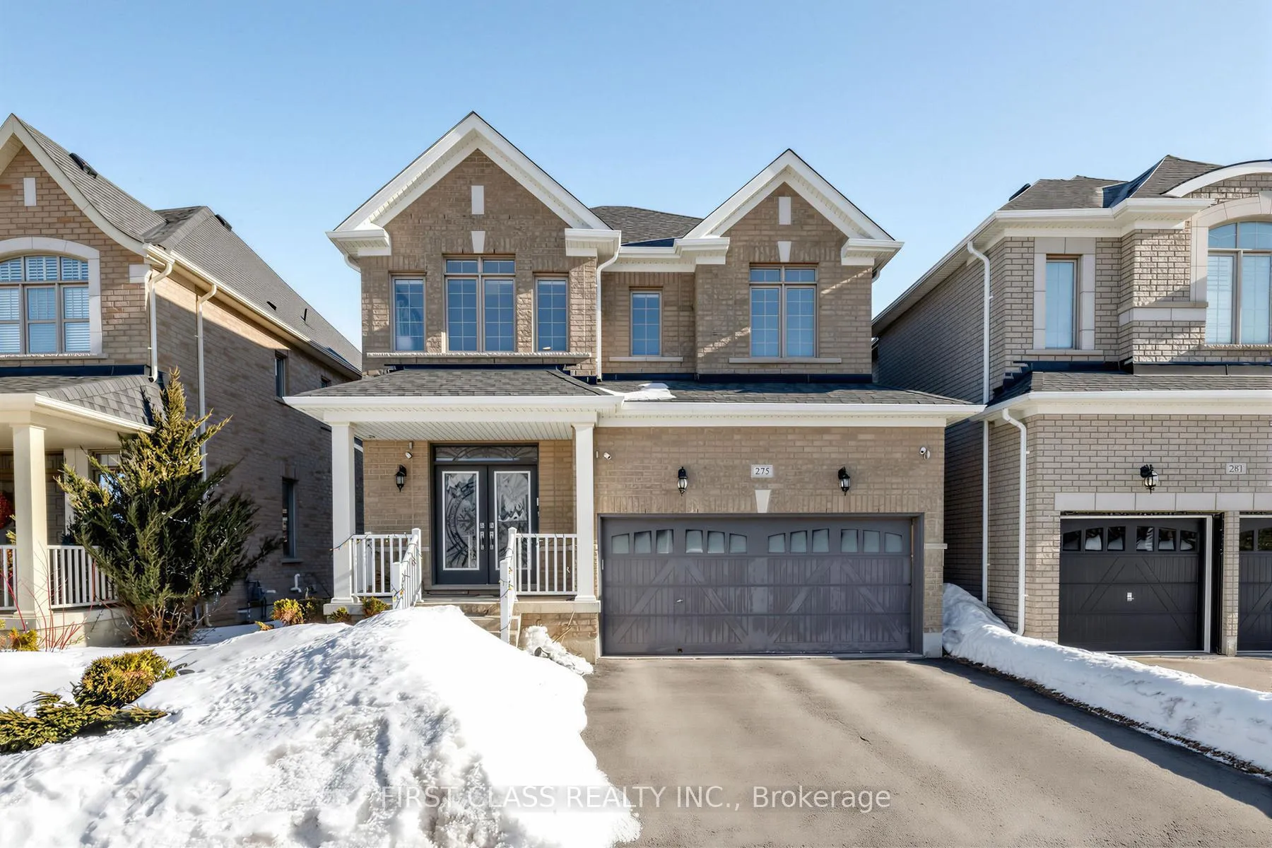 Photo 2 of 275 William Graham Drive, Aurora, Rural Aurora — HOMEH