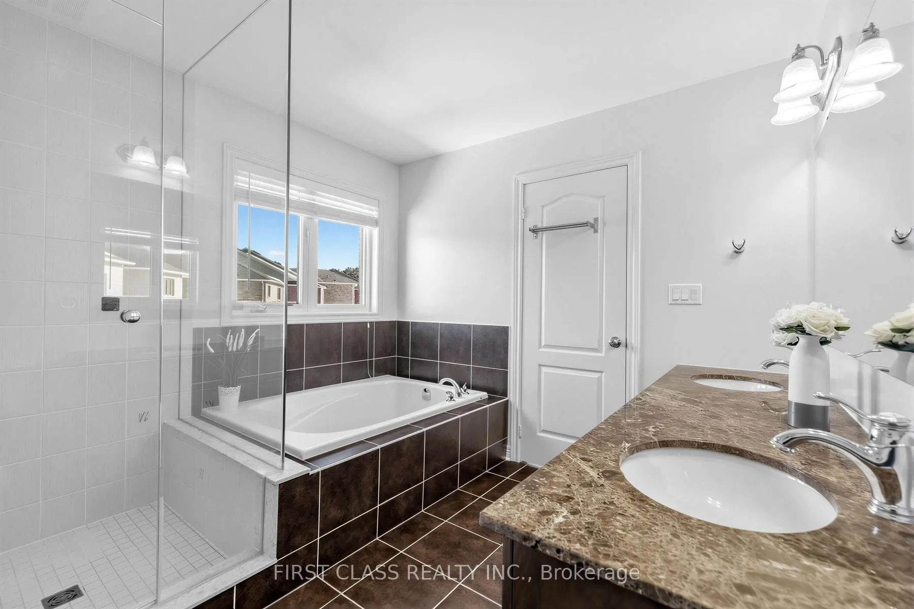 Photo 36 of 275 William Graham Drive, Aurora, Rural Aurora — HOMEH