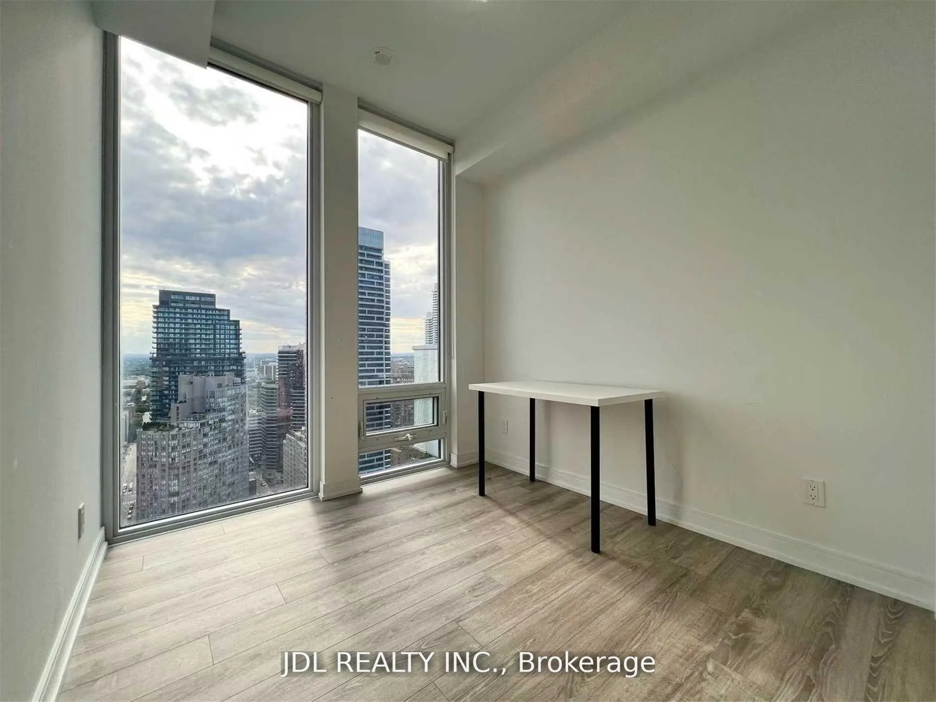Photo 9 of Unit 3502, 28 Wellesley Street E, Toronto, Church-Yonge Corridor — HOMEH