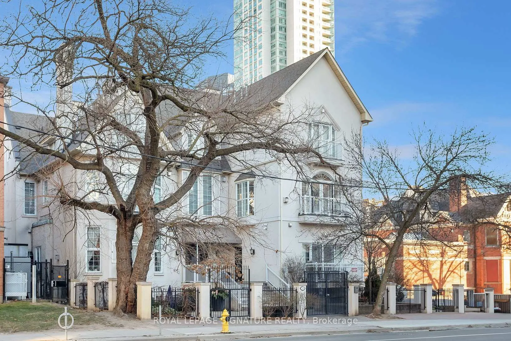 Photo 1 of Unit M8, 539 Jarvis Street, Toronto, North St. James Town — HOMEH