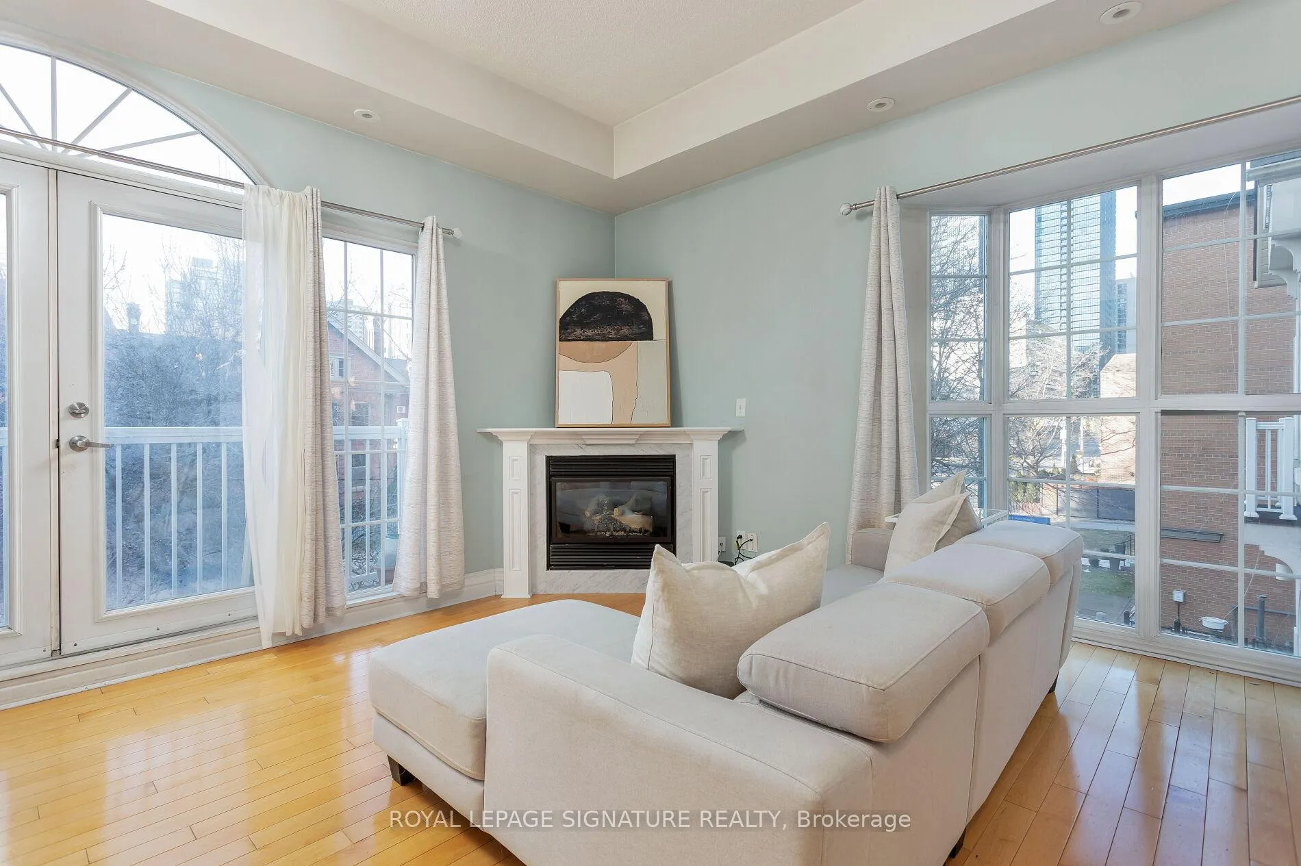Photo 5 of Unit M8, 539 Jarvis Street, Toronto, North St. James Town — HOMEH