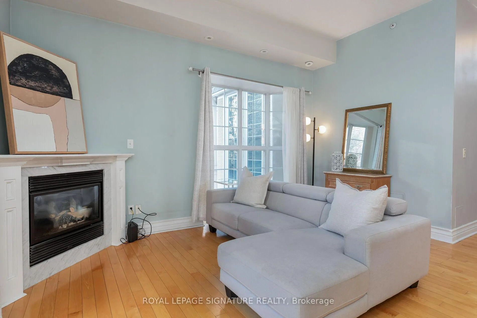 Photo 6 of Unit M8, 539 Jarvis Street, Toronto, North St. James Town — HOMEH