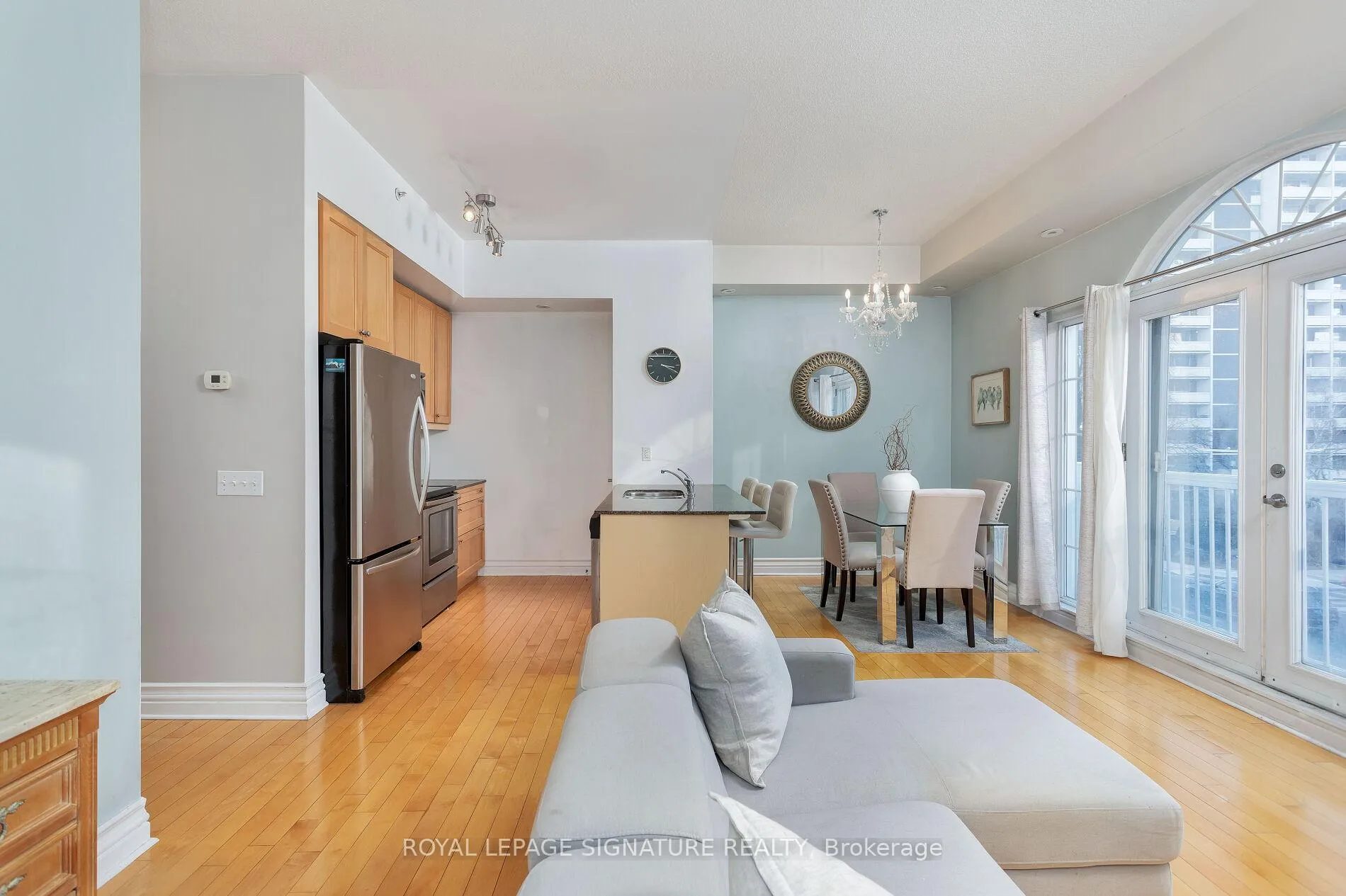 Photo 7 of Unit M8, 539 Jarvis Street, Toronto, North St. James Town — HOMEH