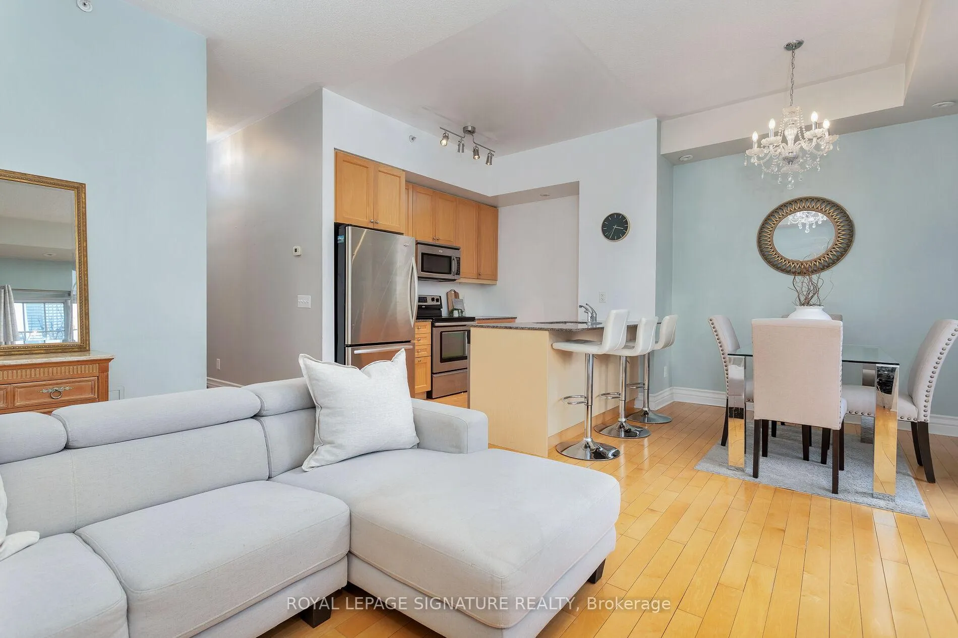 Photo 8 of Unit M8, 539 Jarvis Street, Toronto, North St. James Town — HOMEH