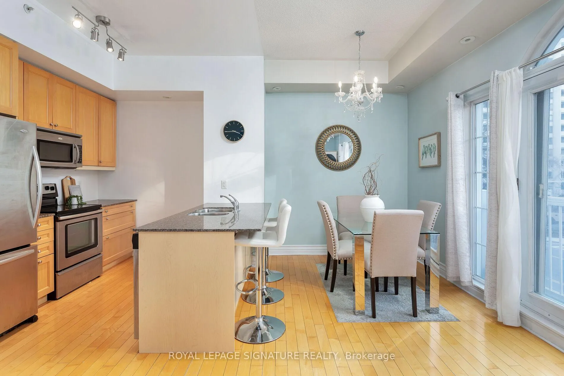 Photo 9 of Unit M8, 539 Jarvis Street, Toronto, North St. James Town — HOMEH
