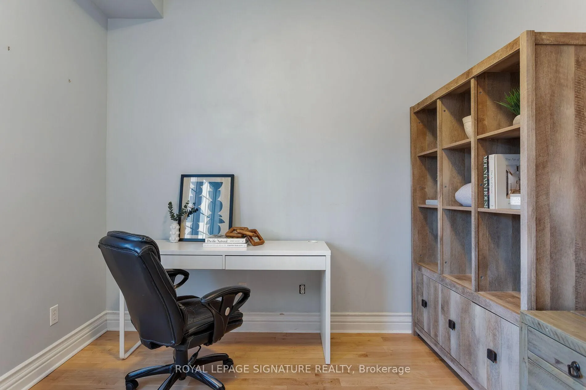 Photo 13 of Unit M8, 539 Jarvis Street, Toronto, North St. James Town — HOMEH